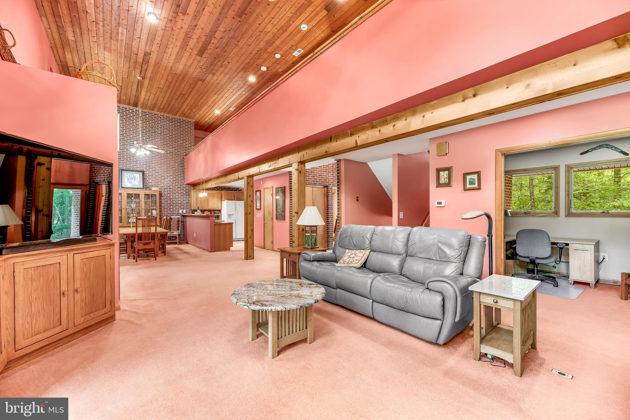 WALNUT WOODS - Residential