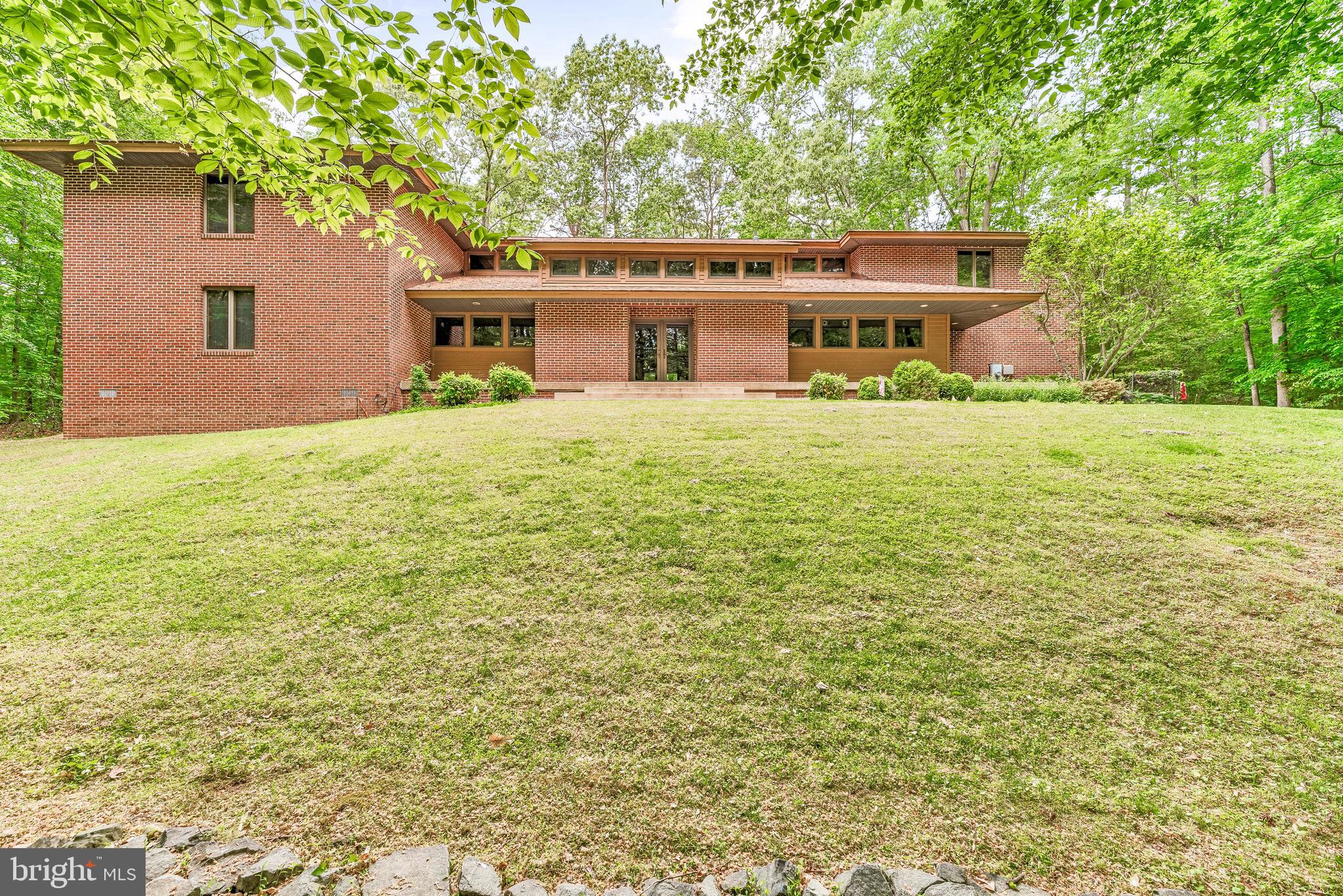 WALNUT WOODS - Residential