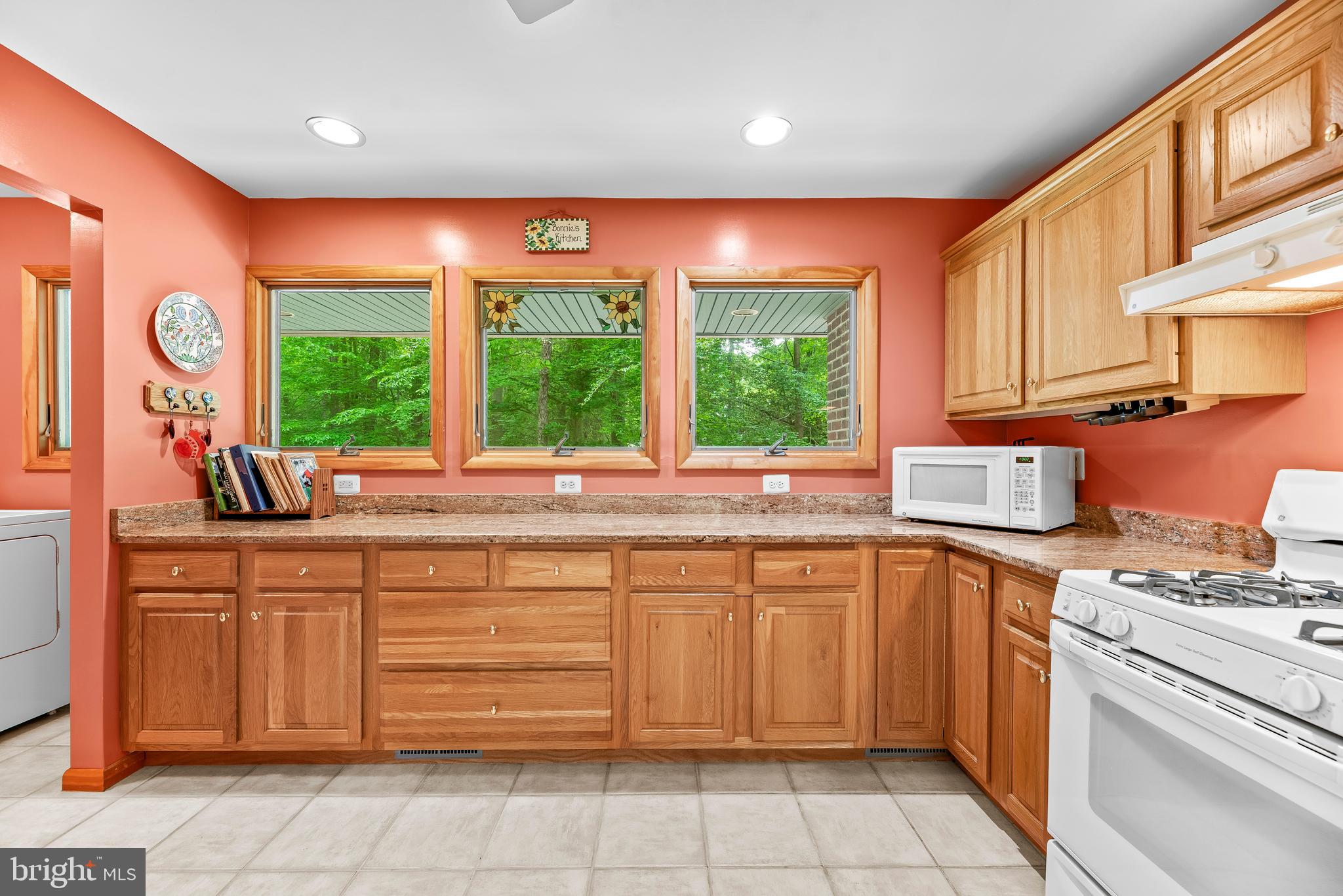 WALNUT WOODS - Residential