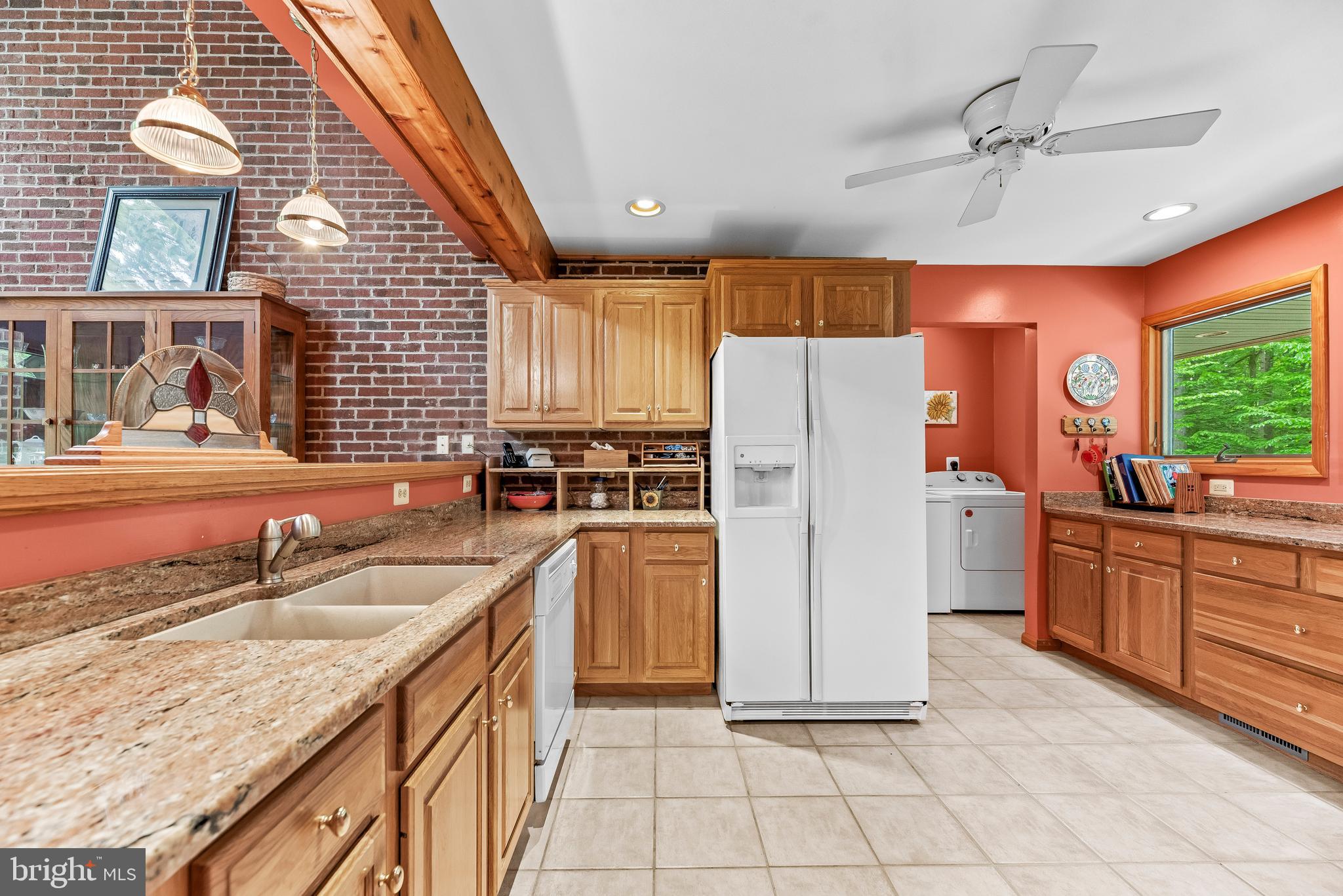 WALNUT WOODS - Residential