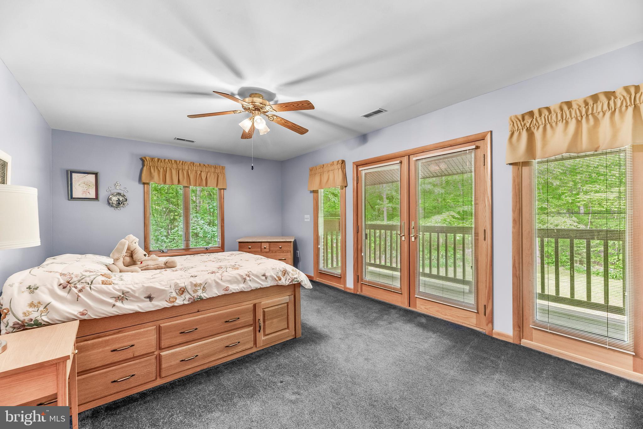 WALNUT WOODS - Residential