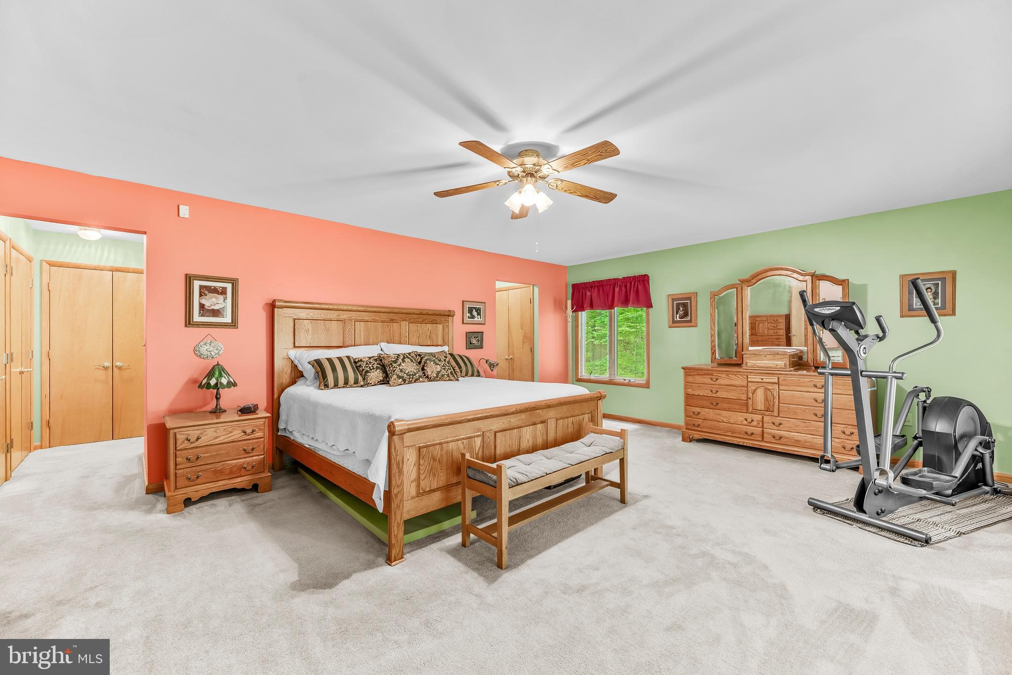 WALNUT WOODS - Residential