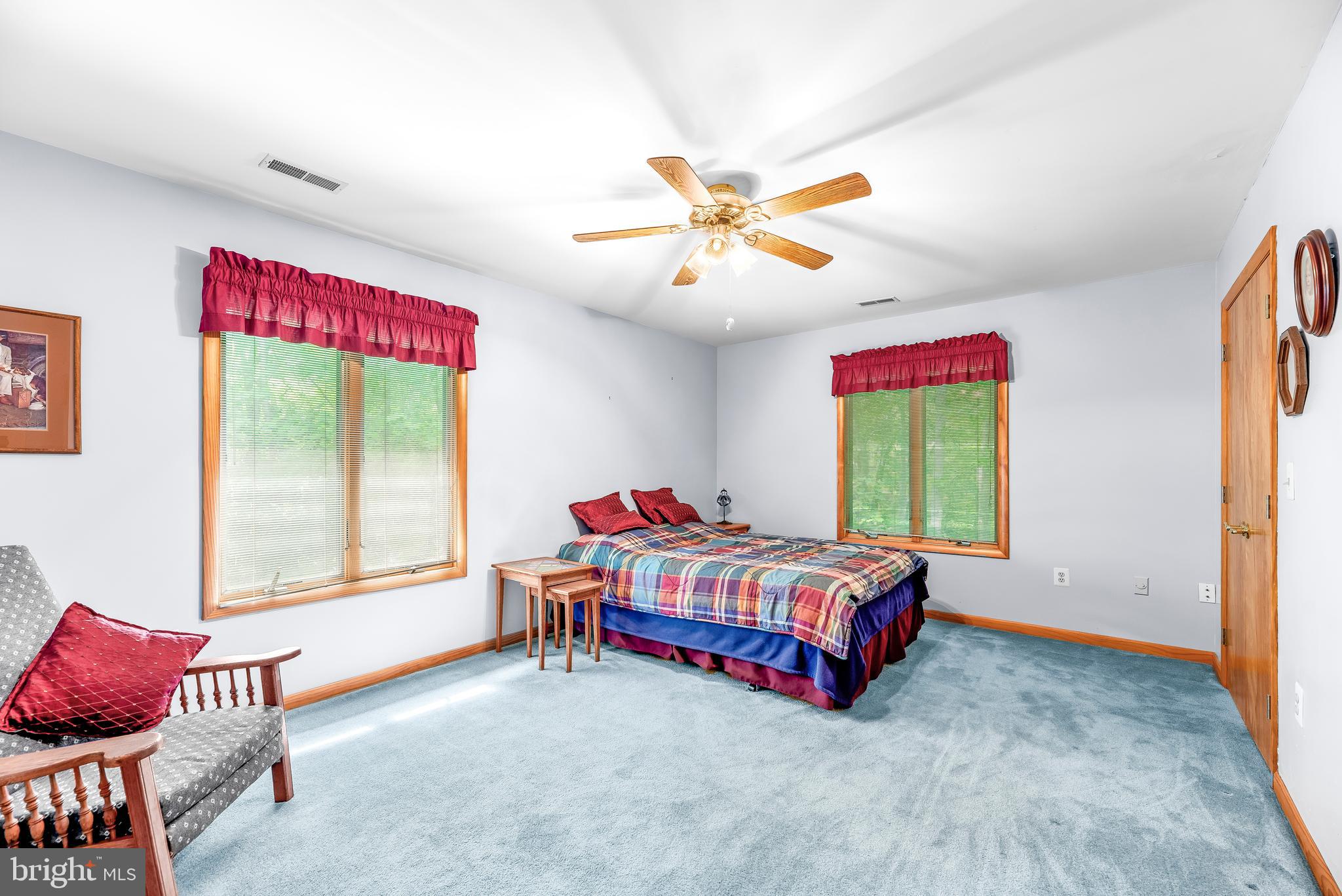 WALNUT WOODS - Residential