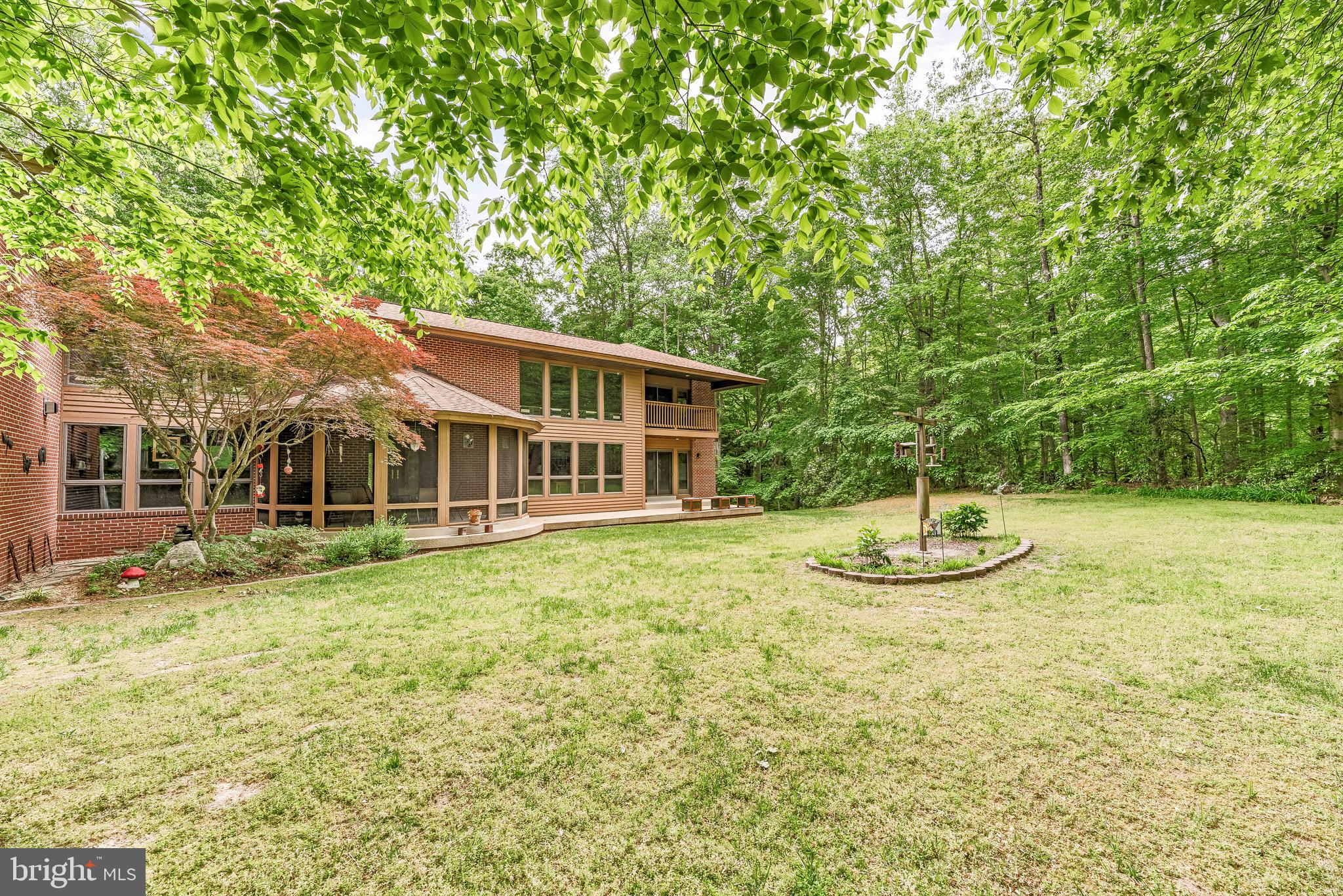 WALNUT WOODS - Residential