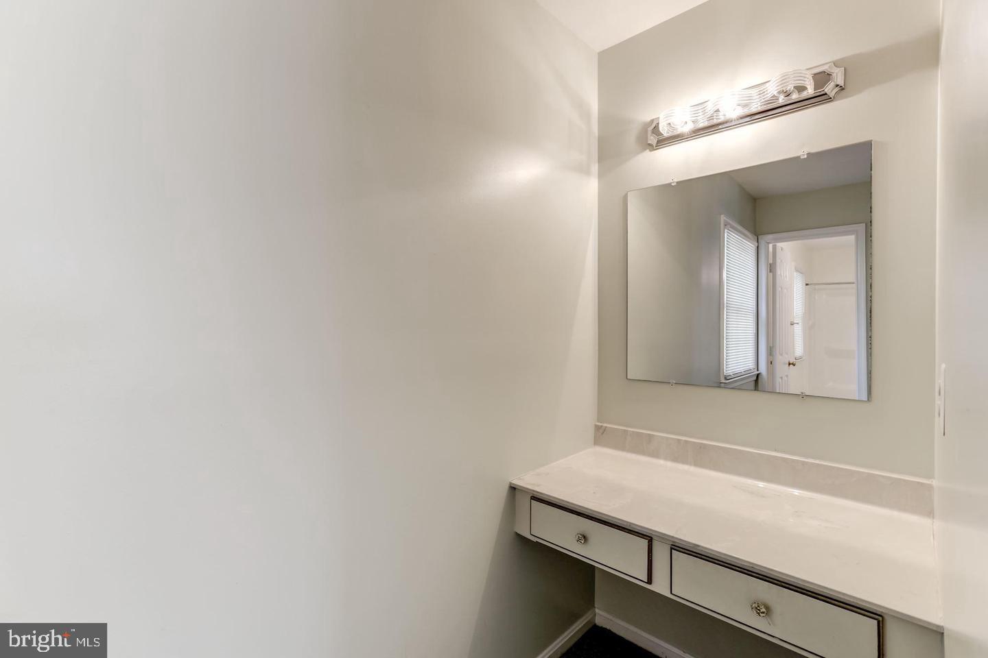 FRANKLIN FARM - Residential Lease