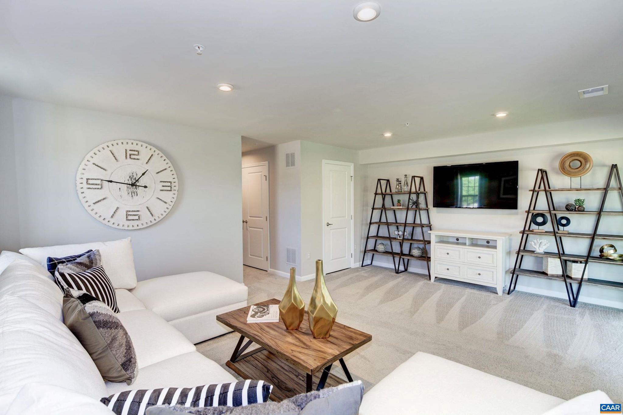 HOLLYMEAD TOWN CENTER - Residential