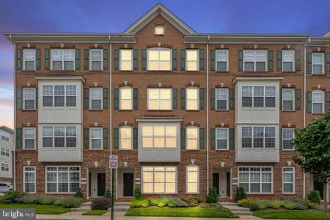 19278 HARLOW SQUARE LEESBURG VA 20176