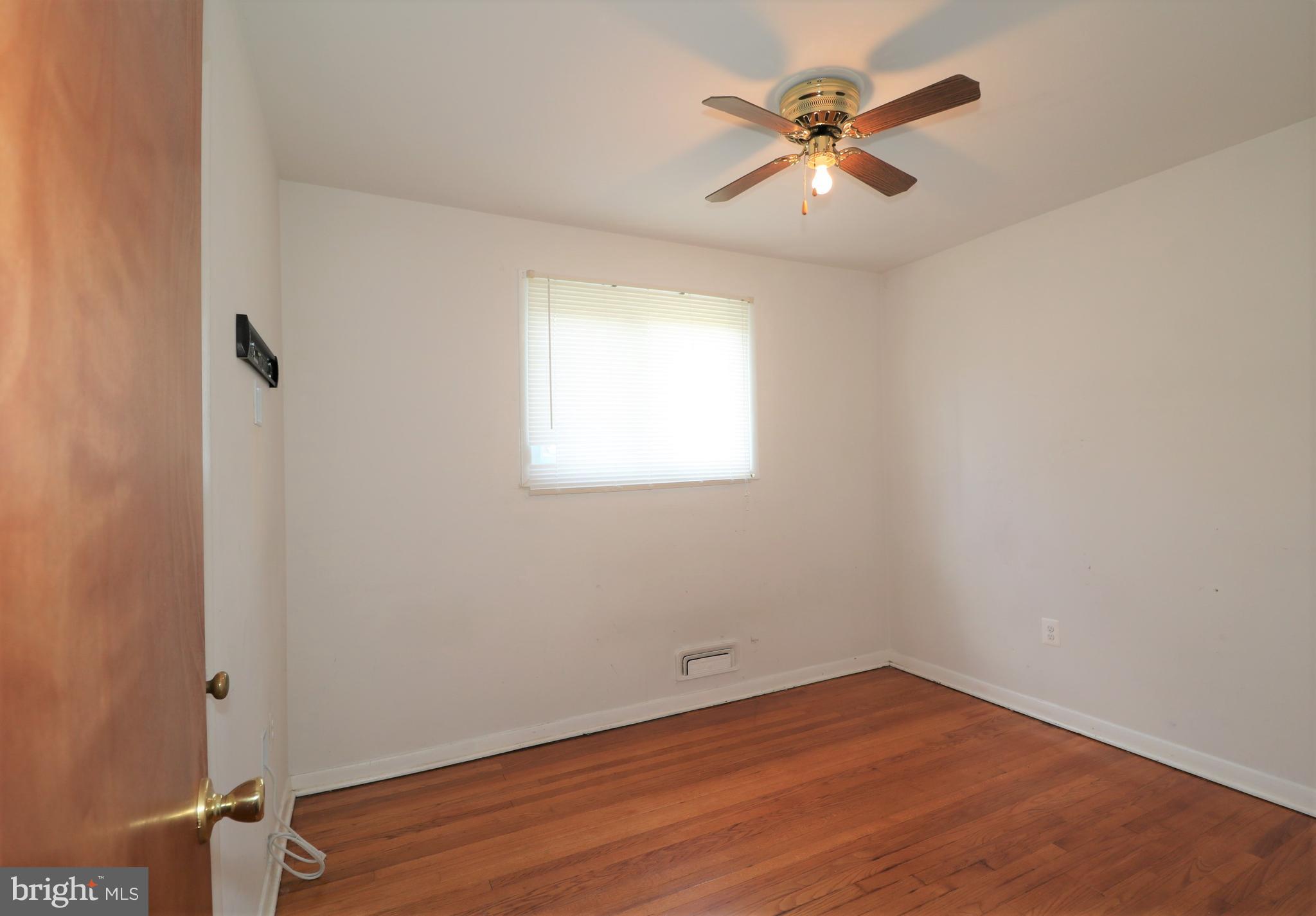 WINDSOR FARMS - Residential