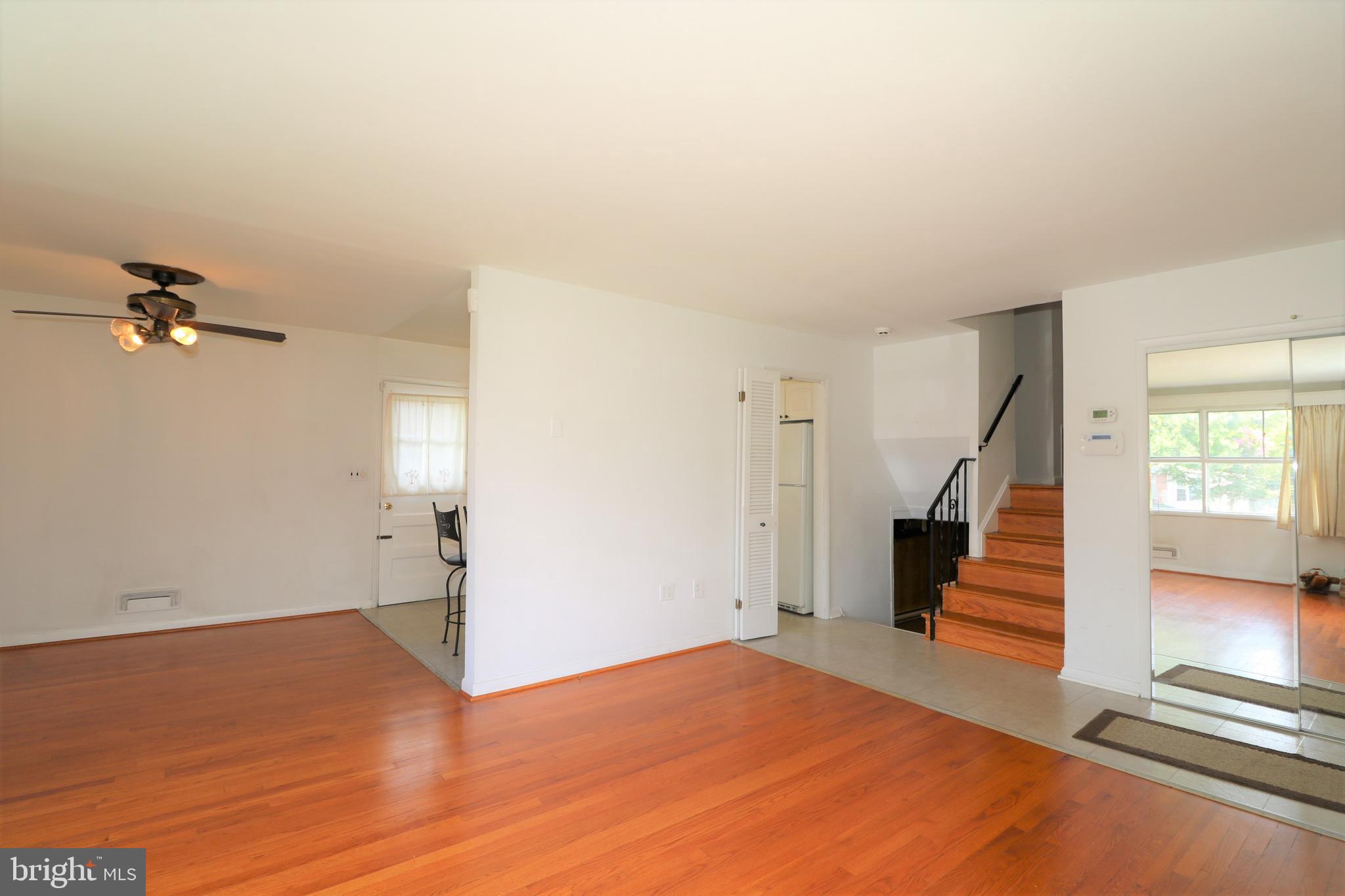 WINDSOR FARMS - Residential