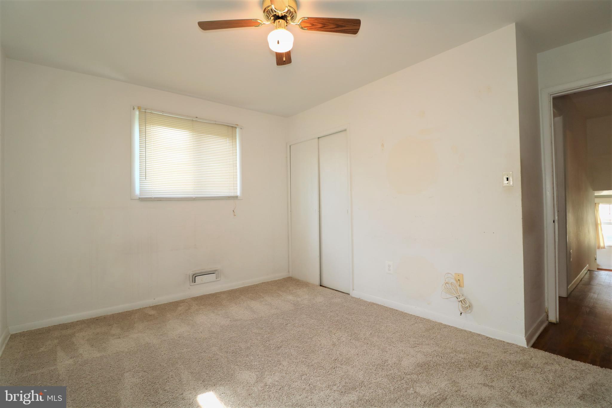 WINDSOR FARMS - Residential