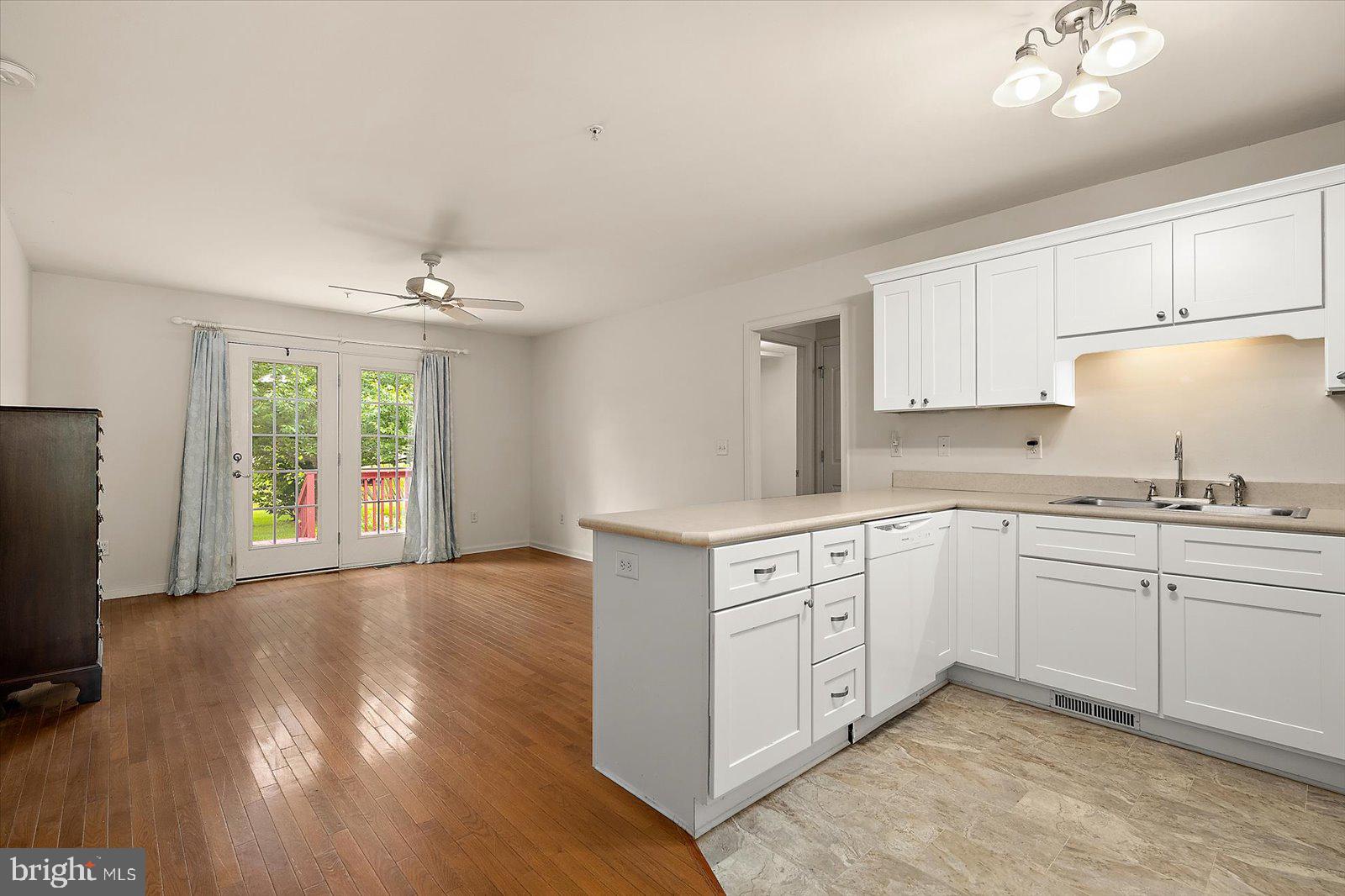 SLEEPY HOLLOW - Residential