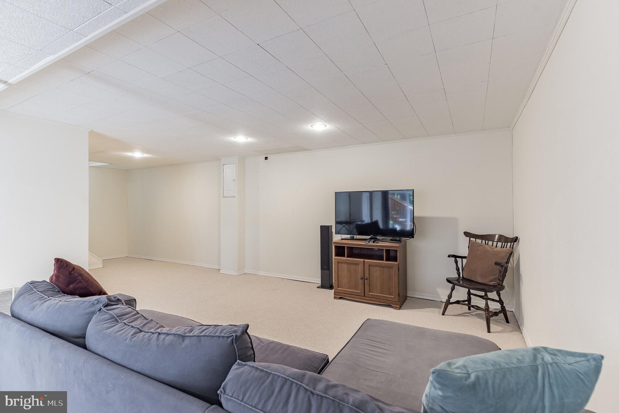 KINGS CONTRIVANCE - Residential