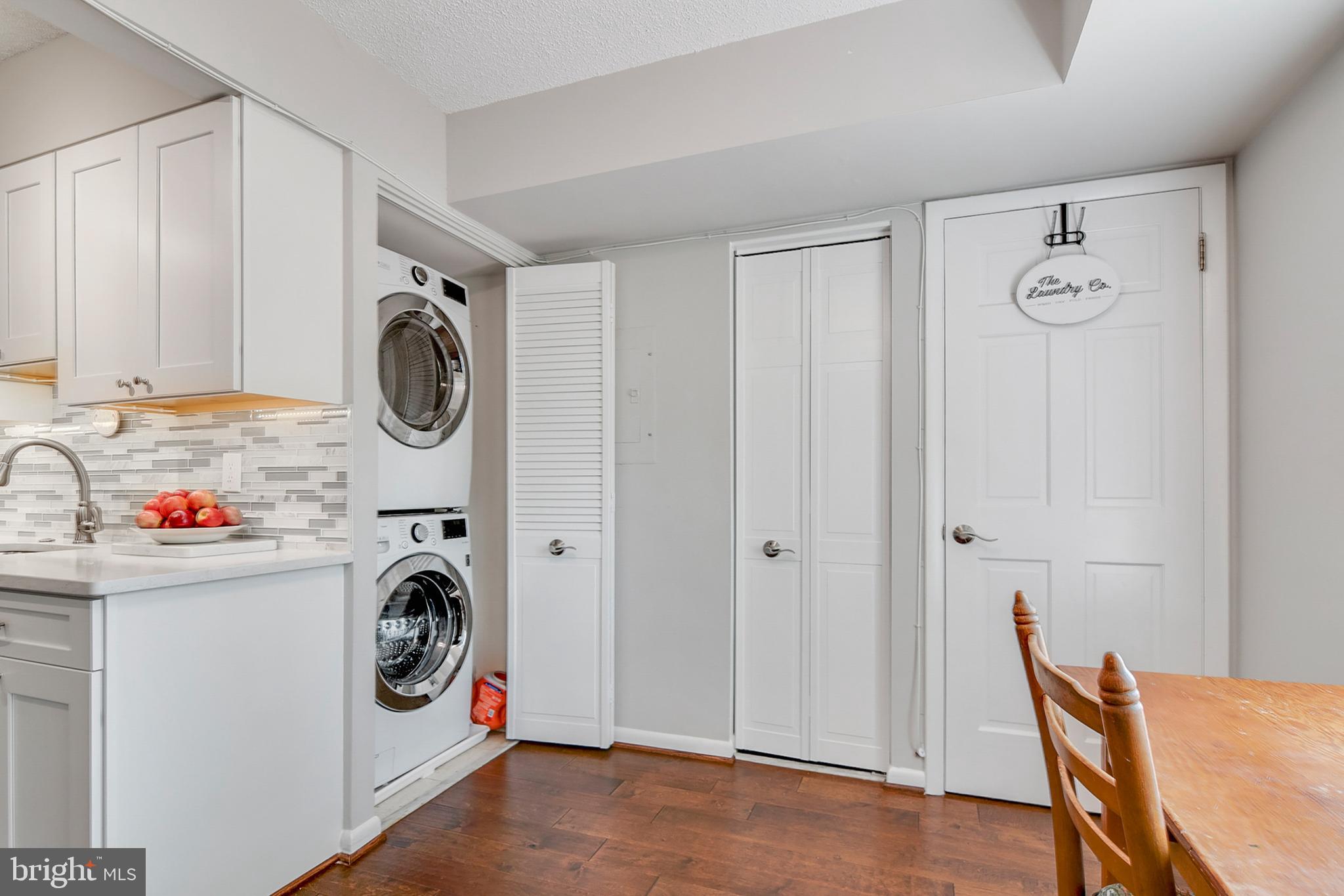 THE VISTAS - Residential