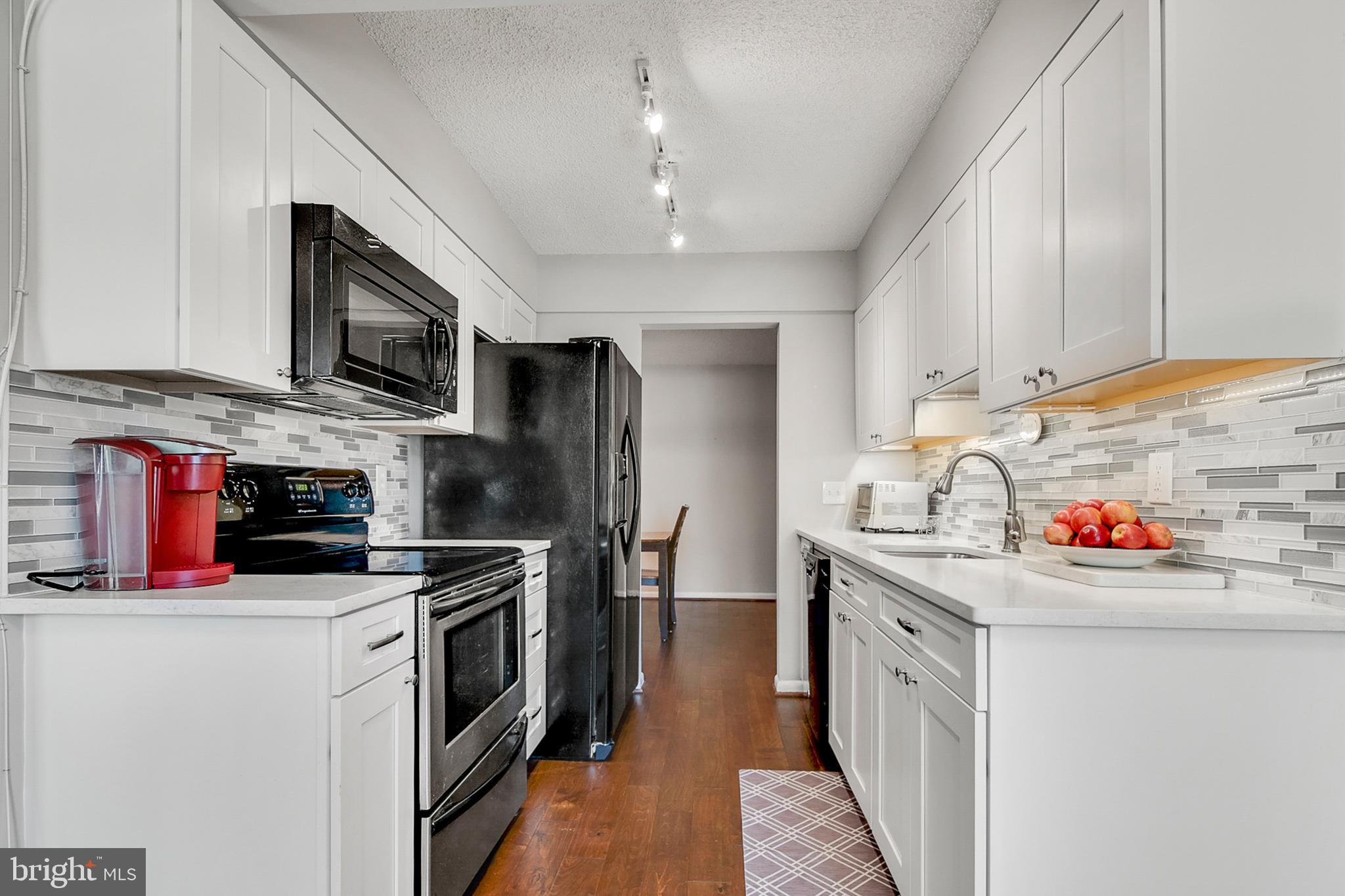 THE VISTAS - Residential