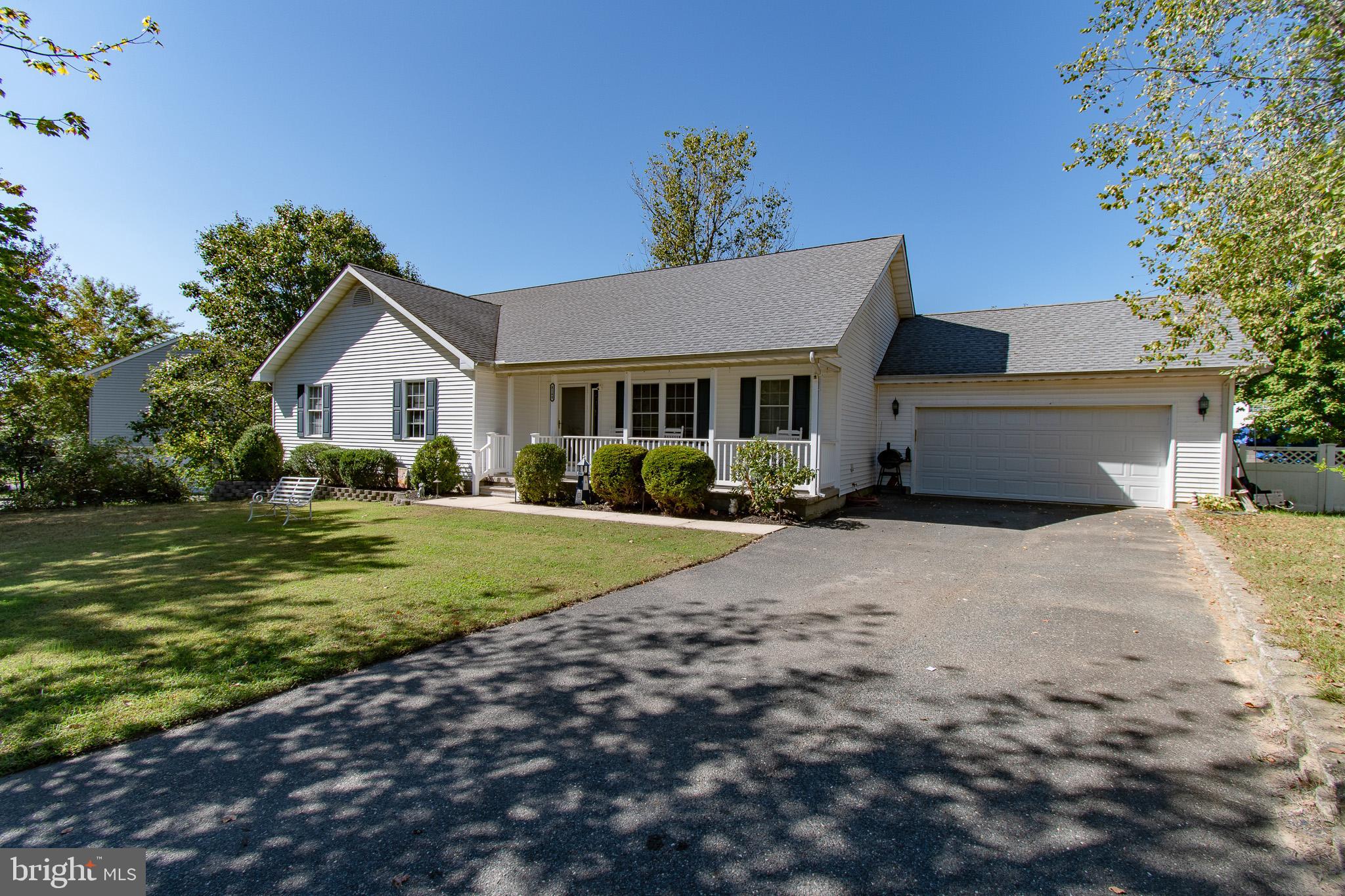 WAYLANDS - Residential