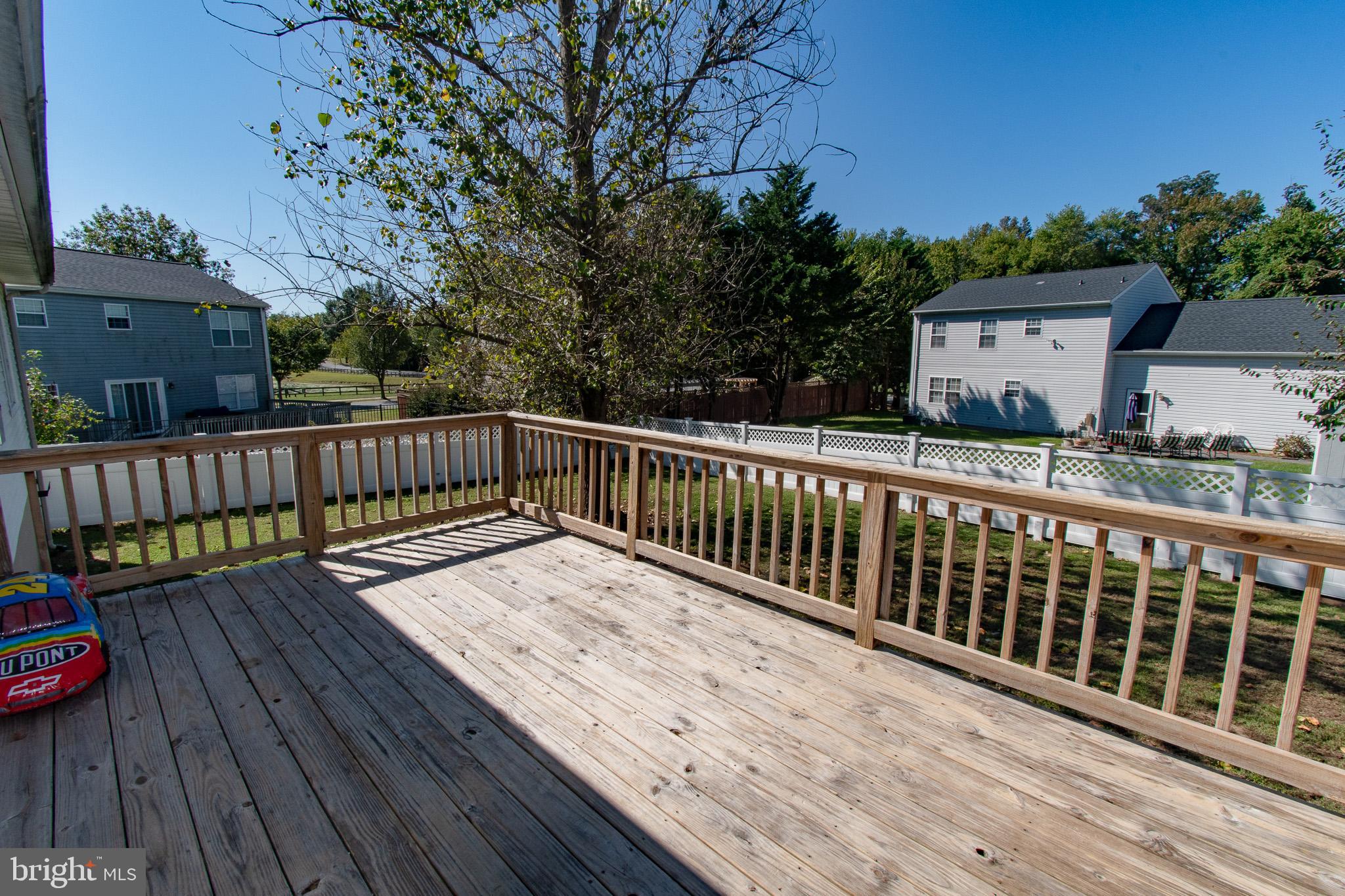 WAYLANDS - Residential