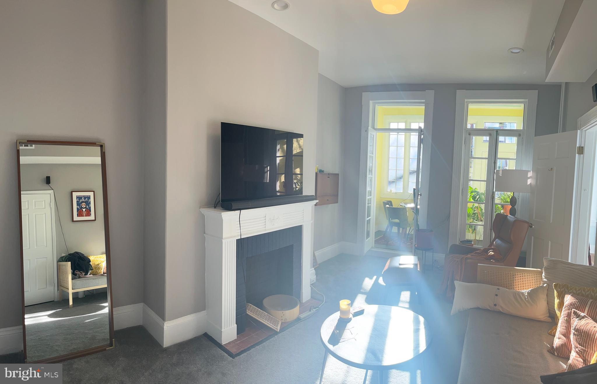 MOUNT VERNON PLACE HISTORIC DISTRICT - Residential Lease