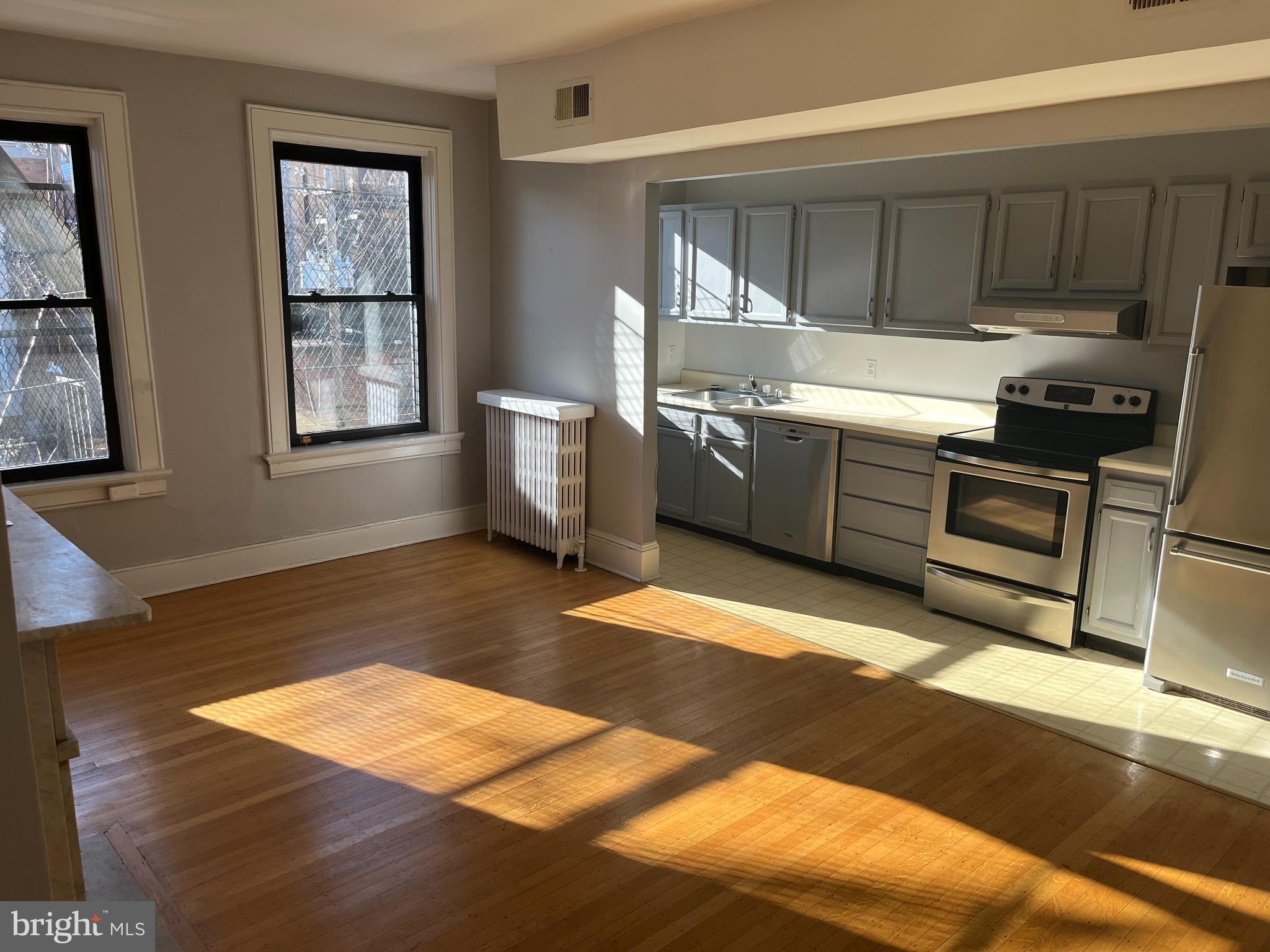 MOUNT VERNON PLACE HISTORIC DISTRICT - Residential Lease