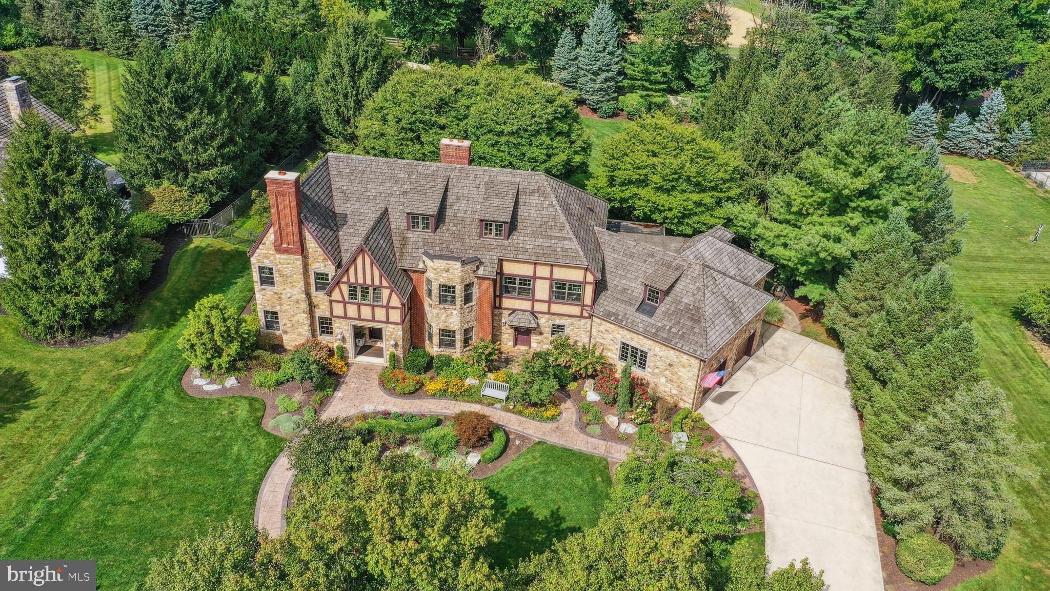 WESTBURY PARK - Residential