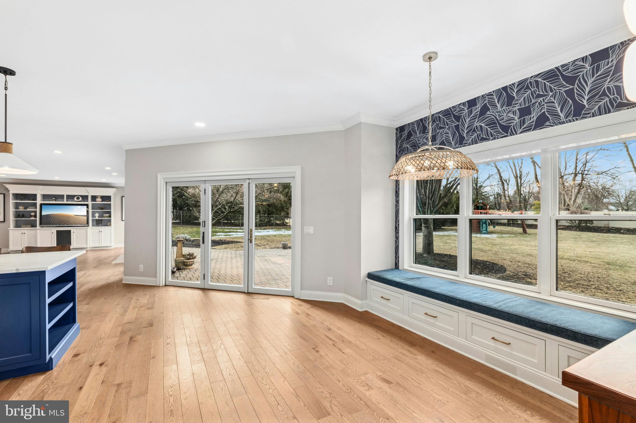 WESTBURY PARK - Residential