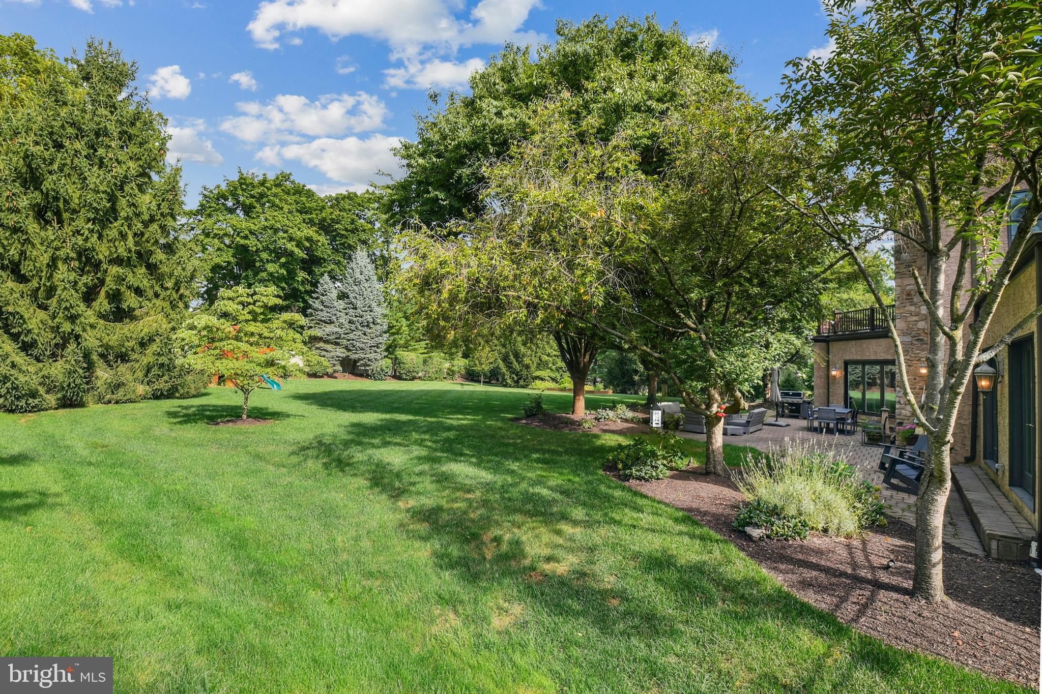 WESTBURY PARK - Residential