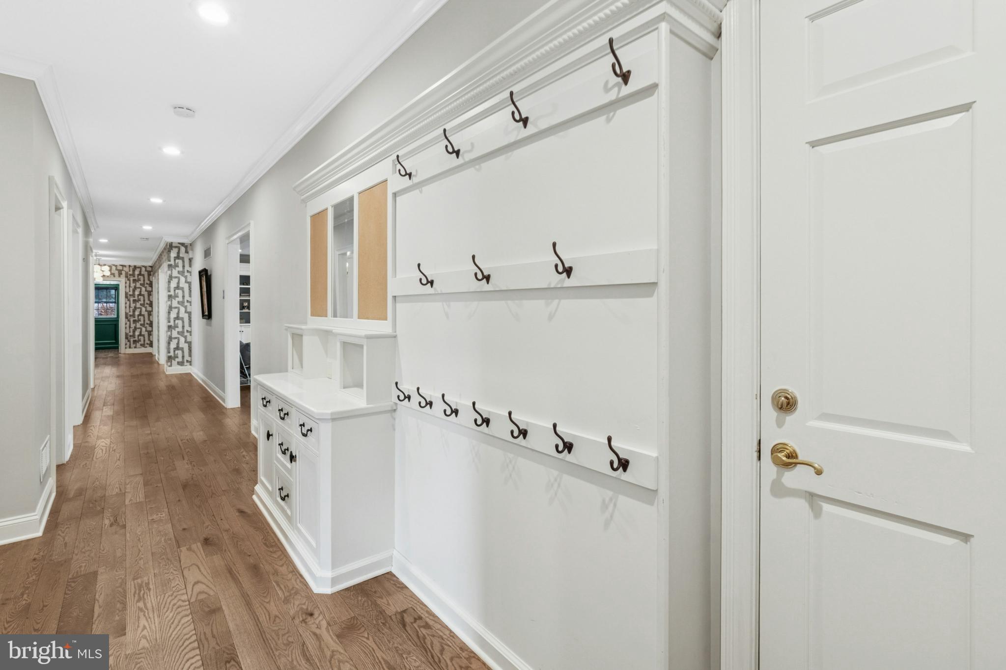 WESTBURY PARK - Residential