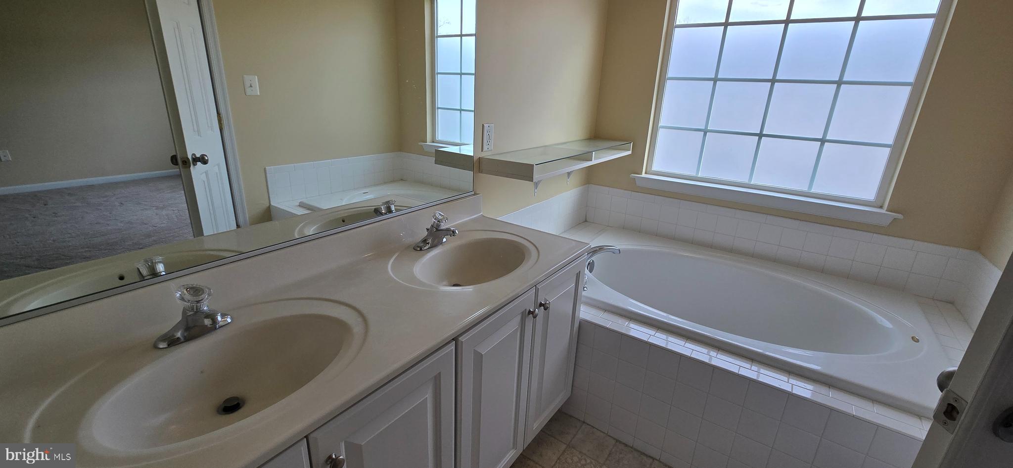 PINEY ORCHARD - Residential Lease