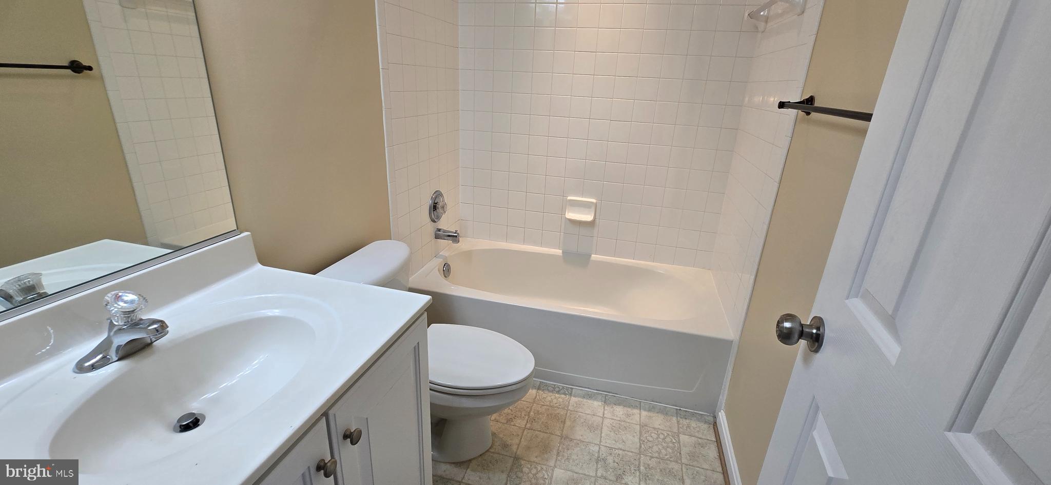 PINEY ORCHARD - Residential Lease