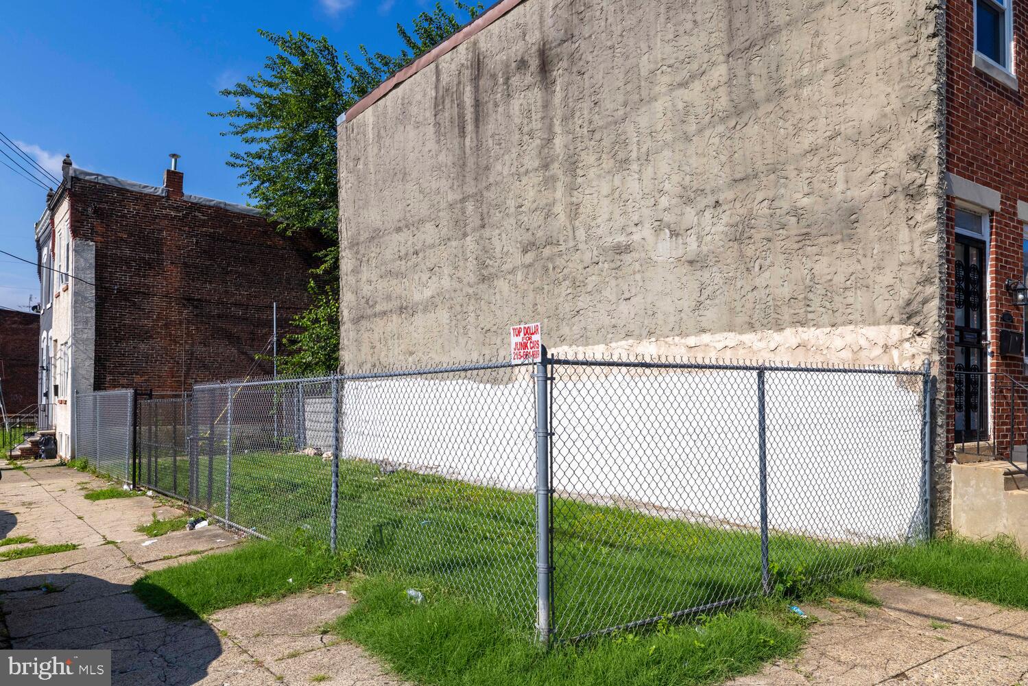 Prime 16x60 corner lot . Ideal for Homeowners, Investors, or Developers! Discover the potential of this 16x60 corner lot, perfectly suited for building your dream home or as a smart investment opportunity. This lot can also be sold in conjunction with the neighboring house, which is currently on the market, providing an excellent chance to expand the yard, add parking, or build additional living space. Contact me for more information.