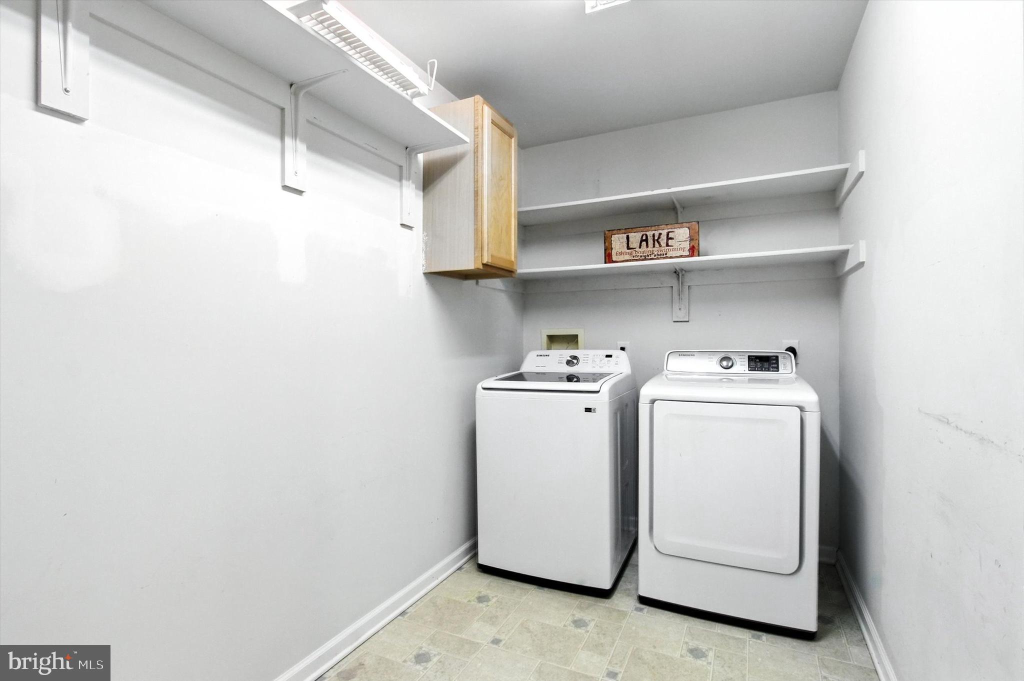 LAKE MEADE - Residential