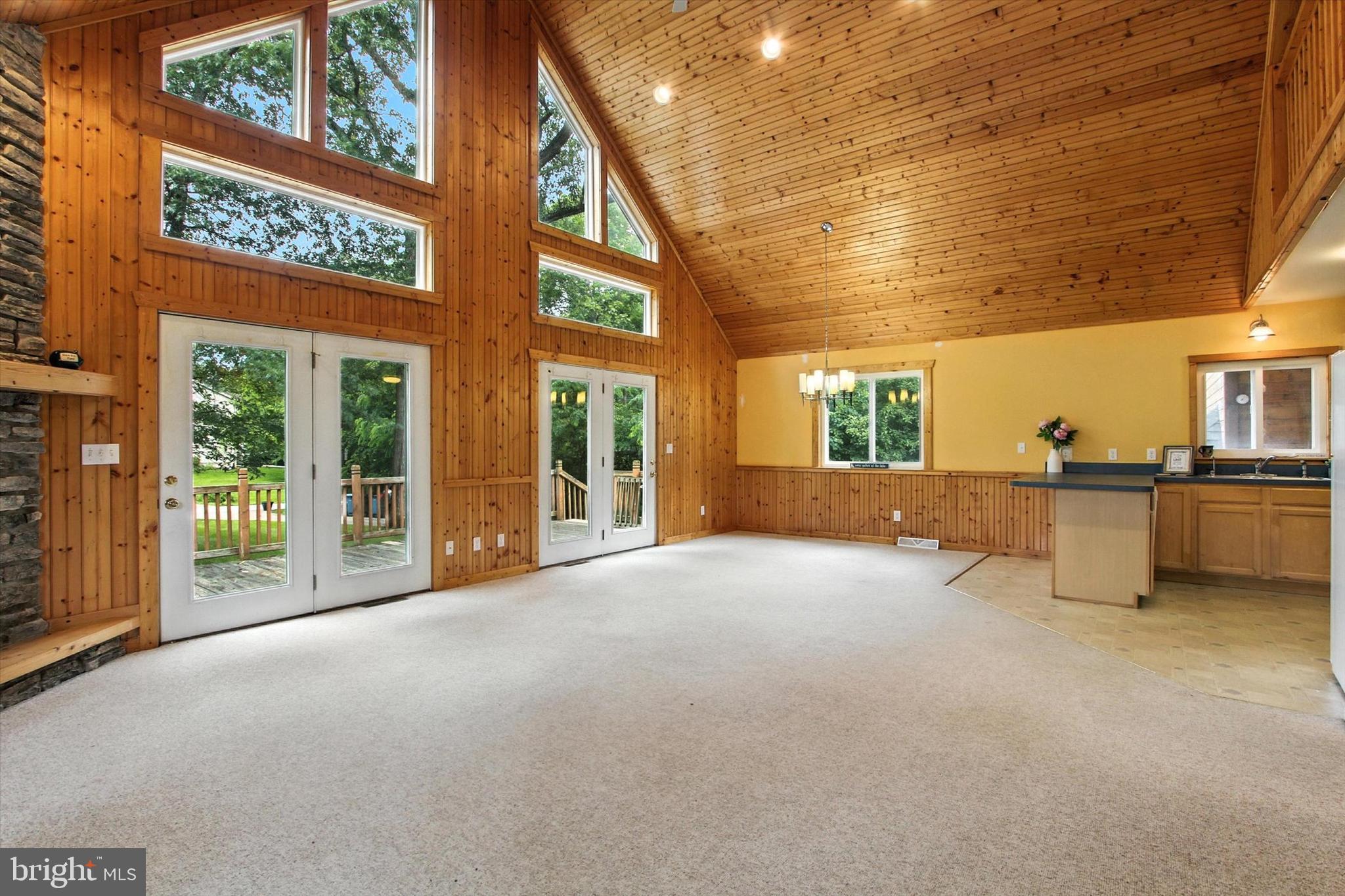 LAKE MEADE - Residential