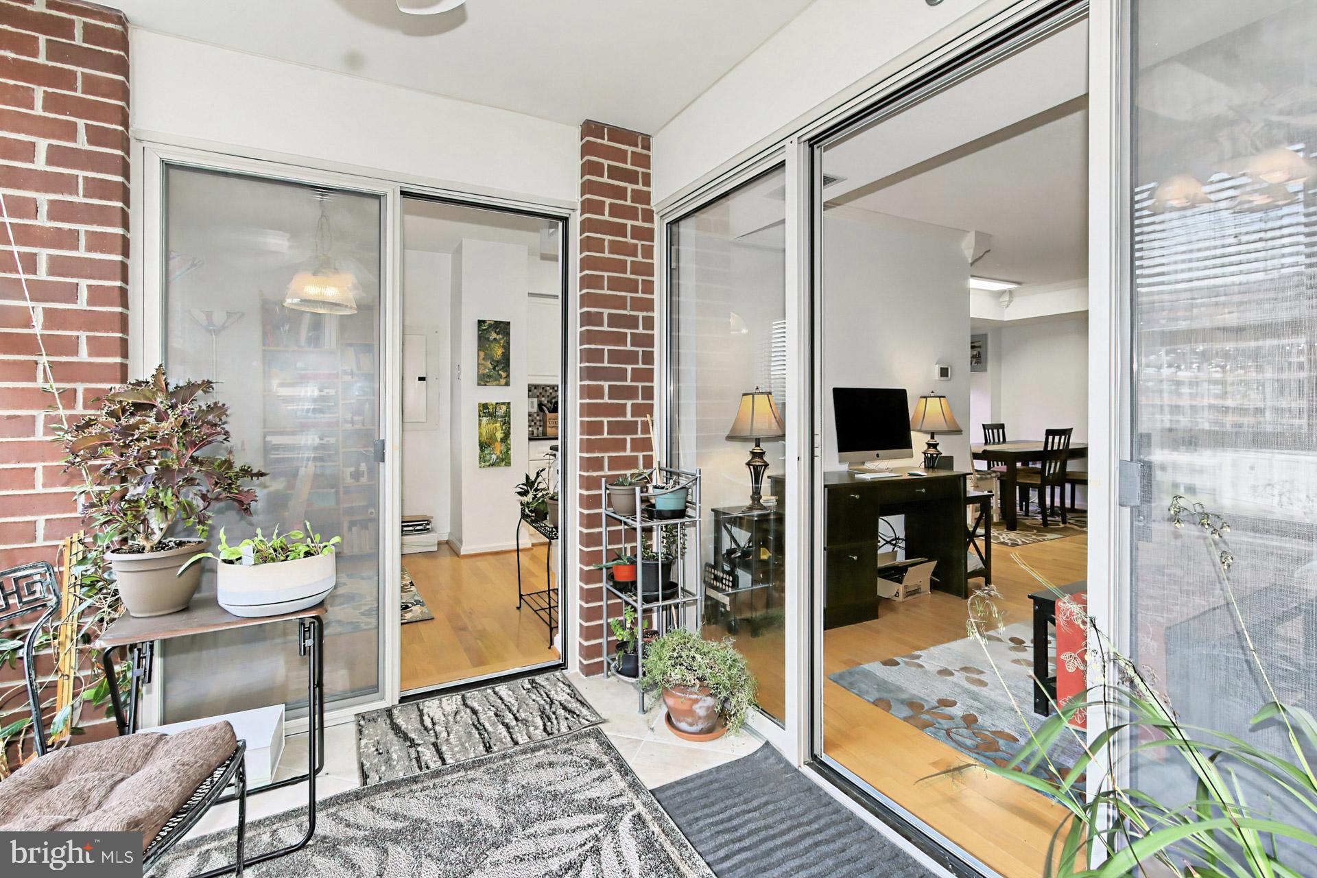 CARLYLE TOWERS CONDOMINIUM - Residential Lease