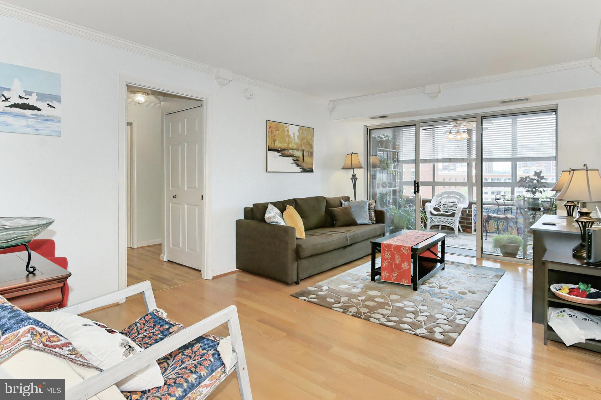 CARLYLE TOWERS CONDOMINIUM - Residential Lease