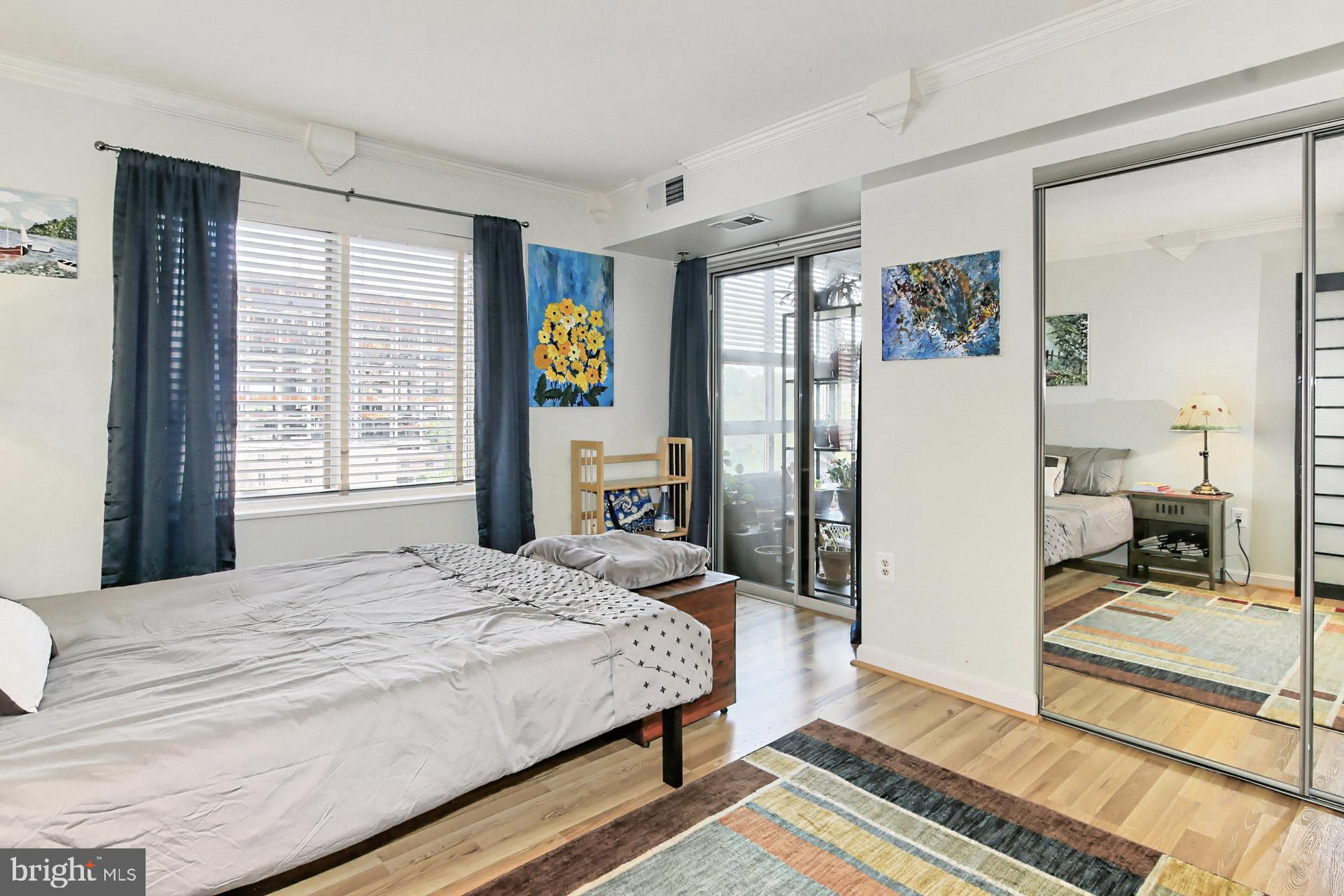 CARLYLE TOWERS CONDOMINIUM - Residential Lease