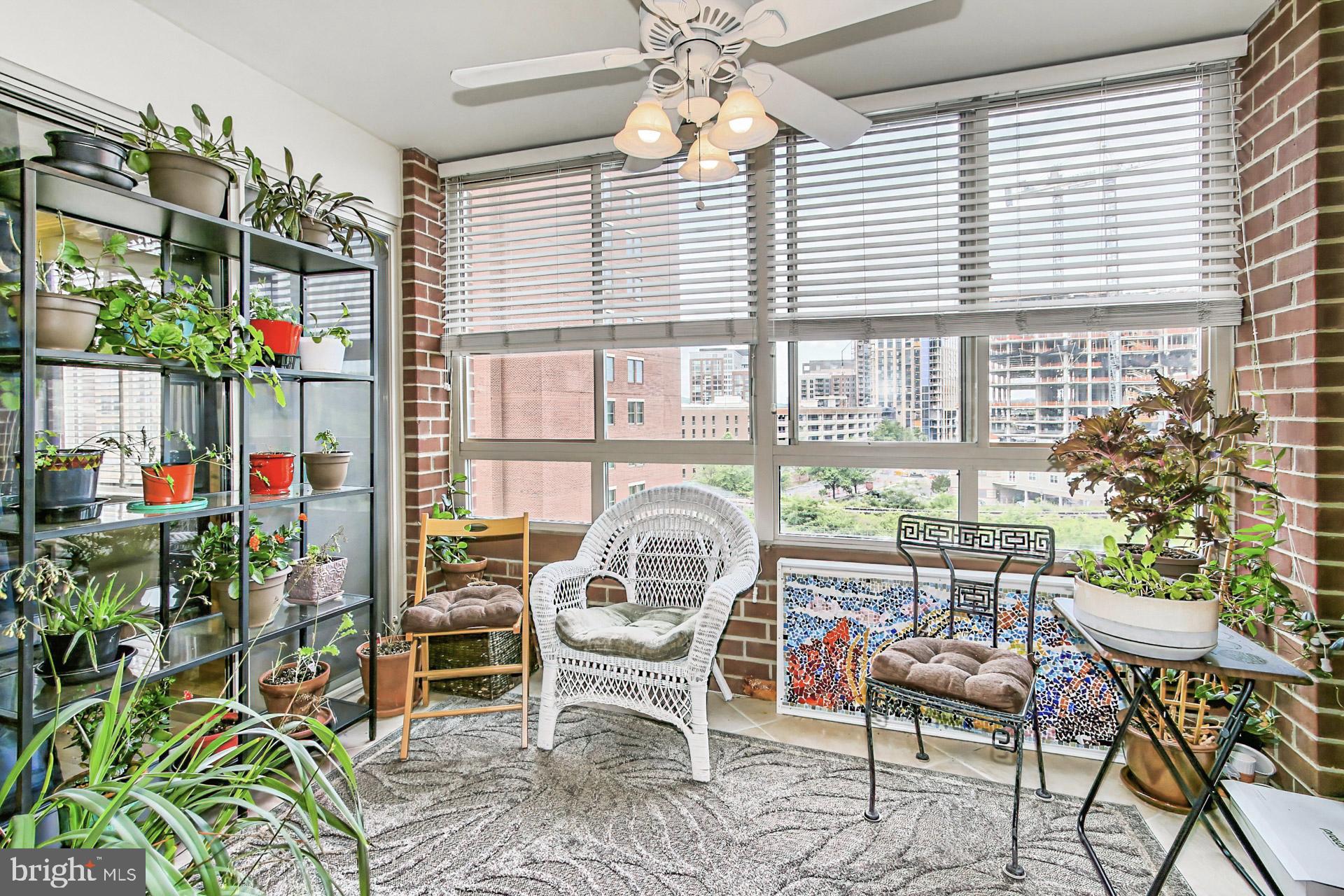 CARLYLE TOWERS CONDOMINIUM - Residential Lease