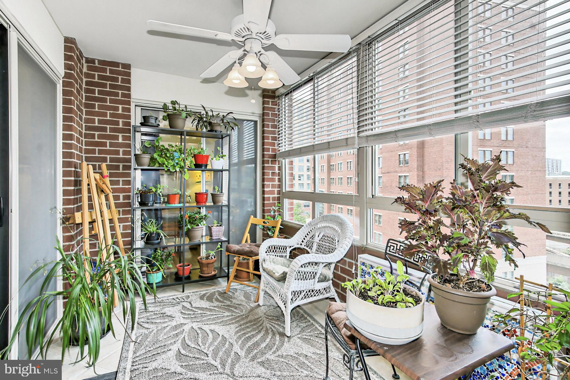 CARLYLE TOWERS CONDOMINIUM - Residential Lease