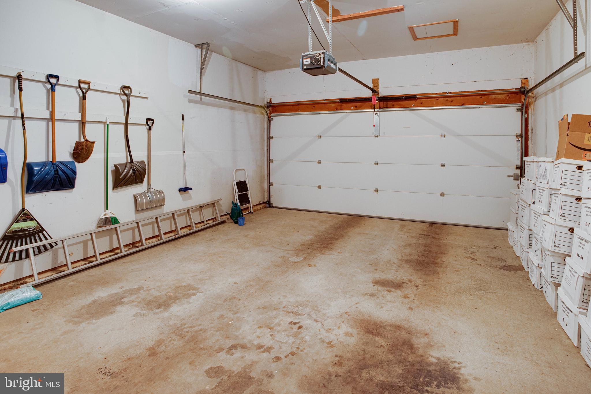 INDIAN OAKS - Residential