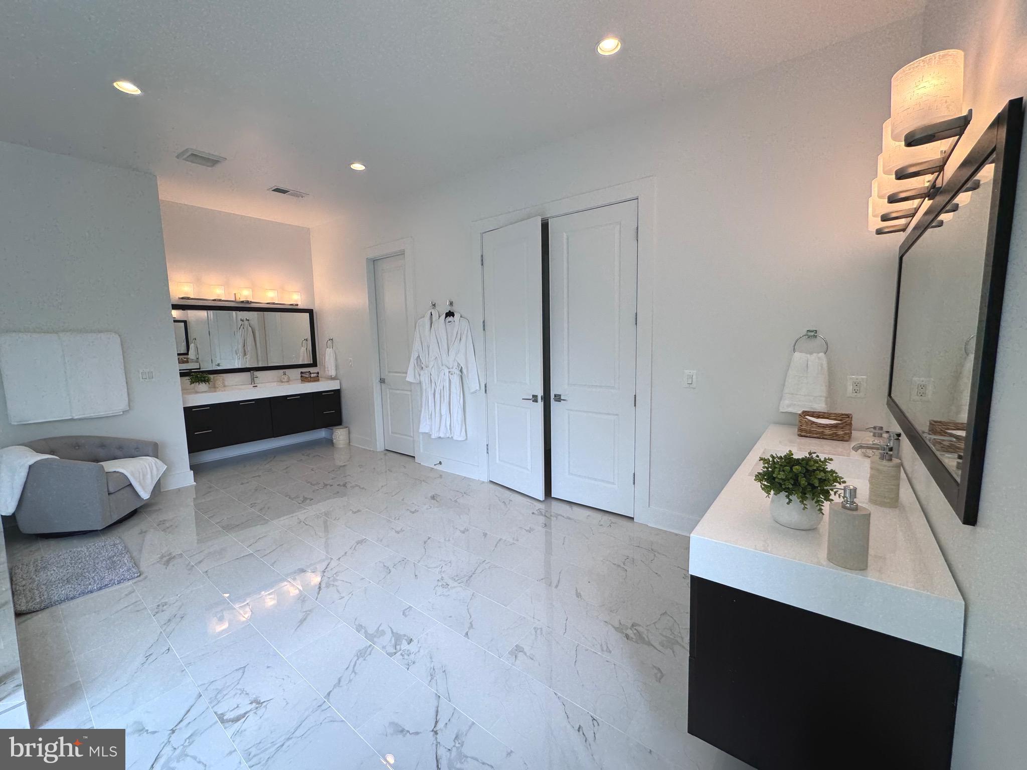BROOKHAVEN - Residential