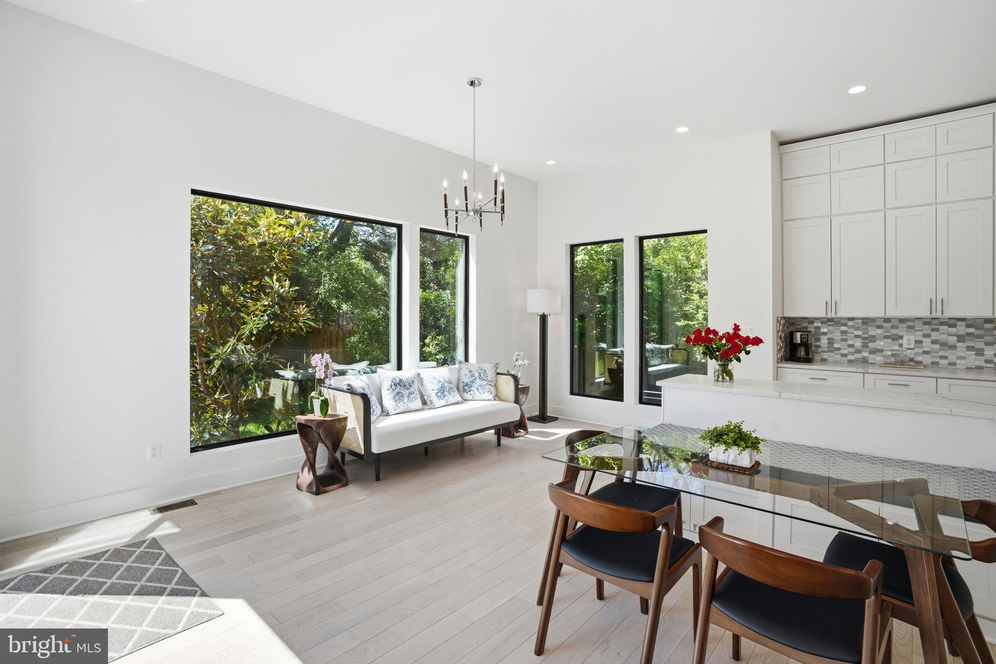 BROOKHAVEN - Residential