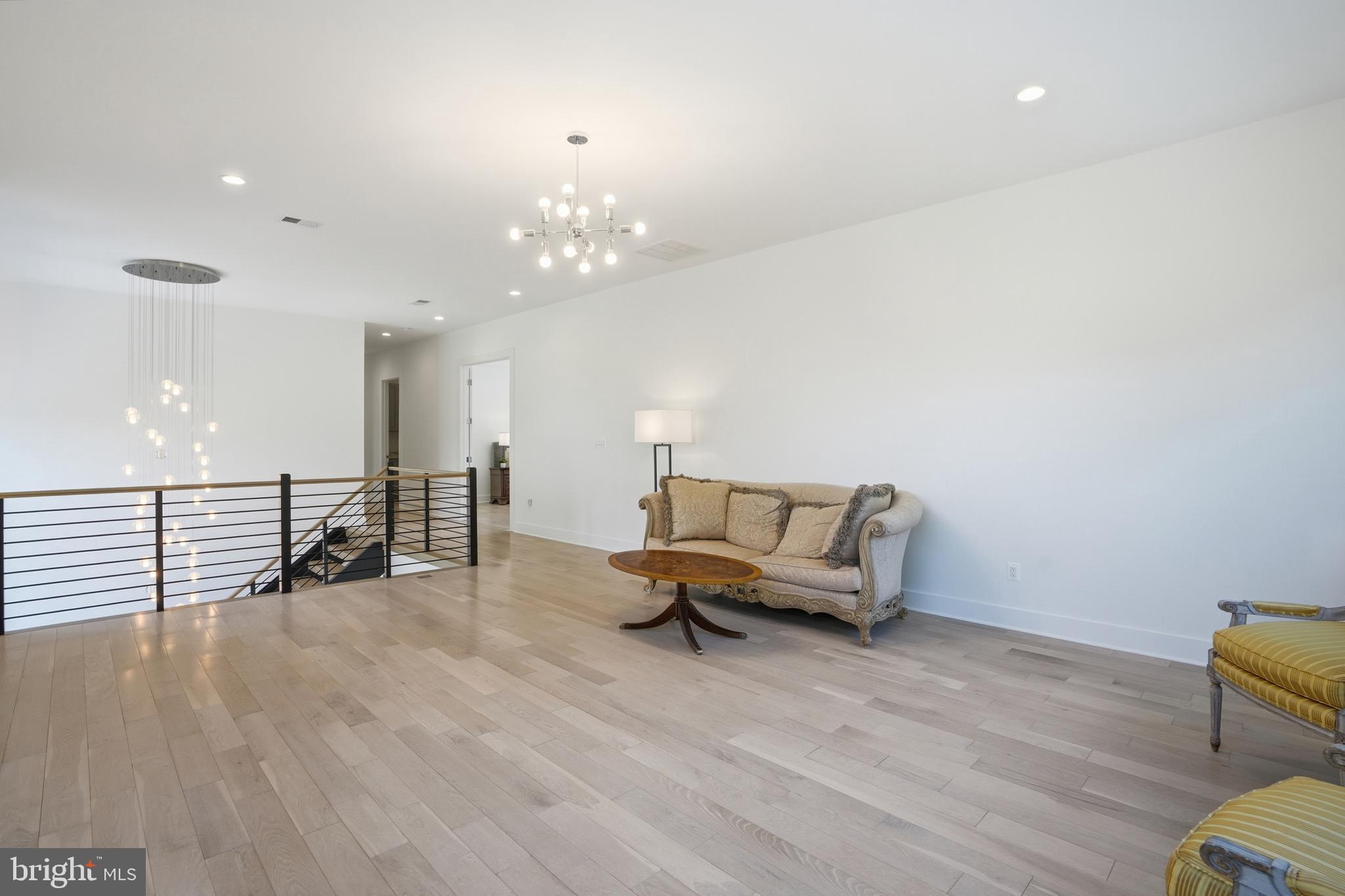 BROOKHAVEN - Residential