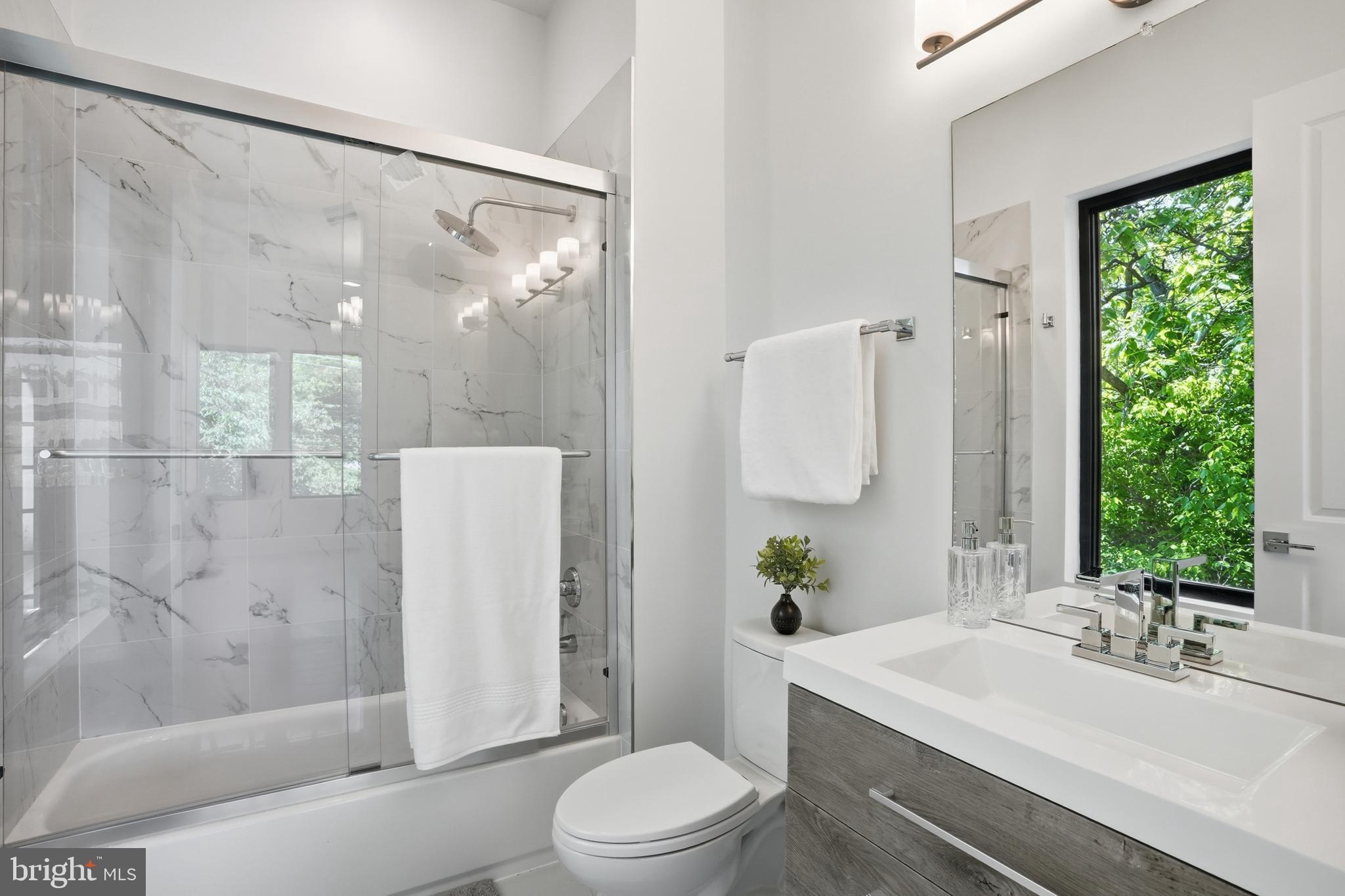 BROOKHAVEN - Residential