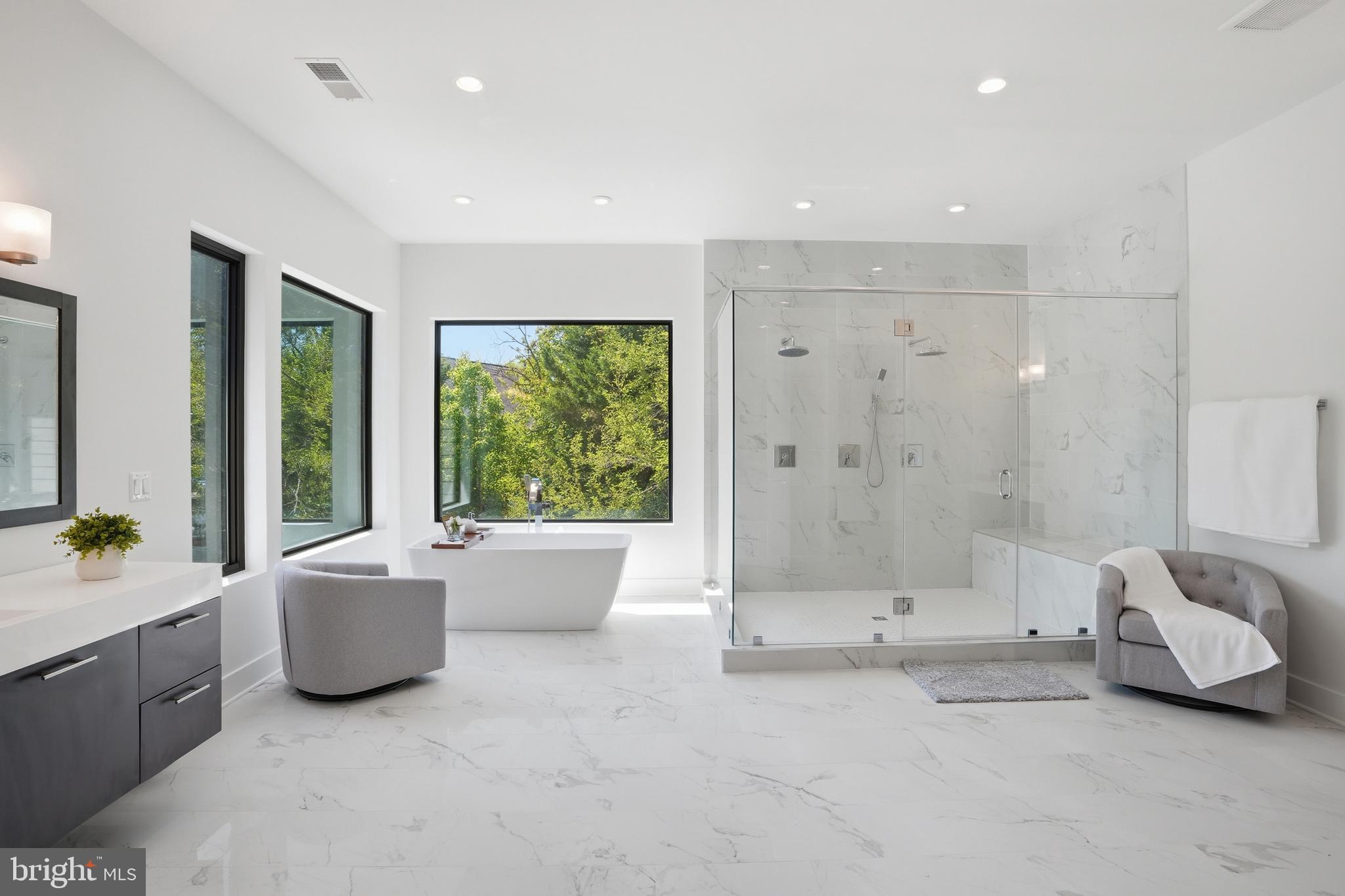 BROOKHAVEN - Residential