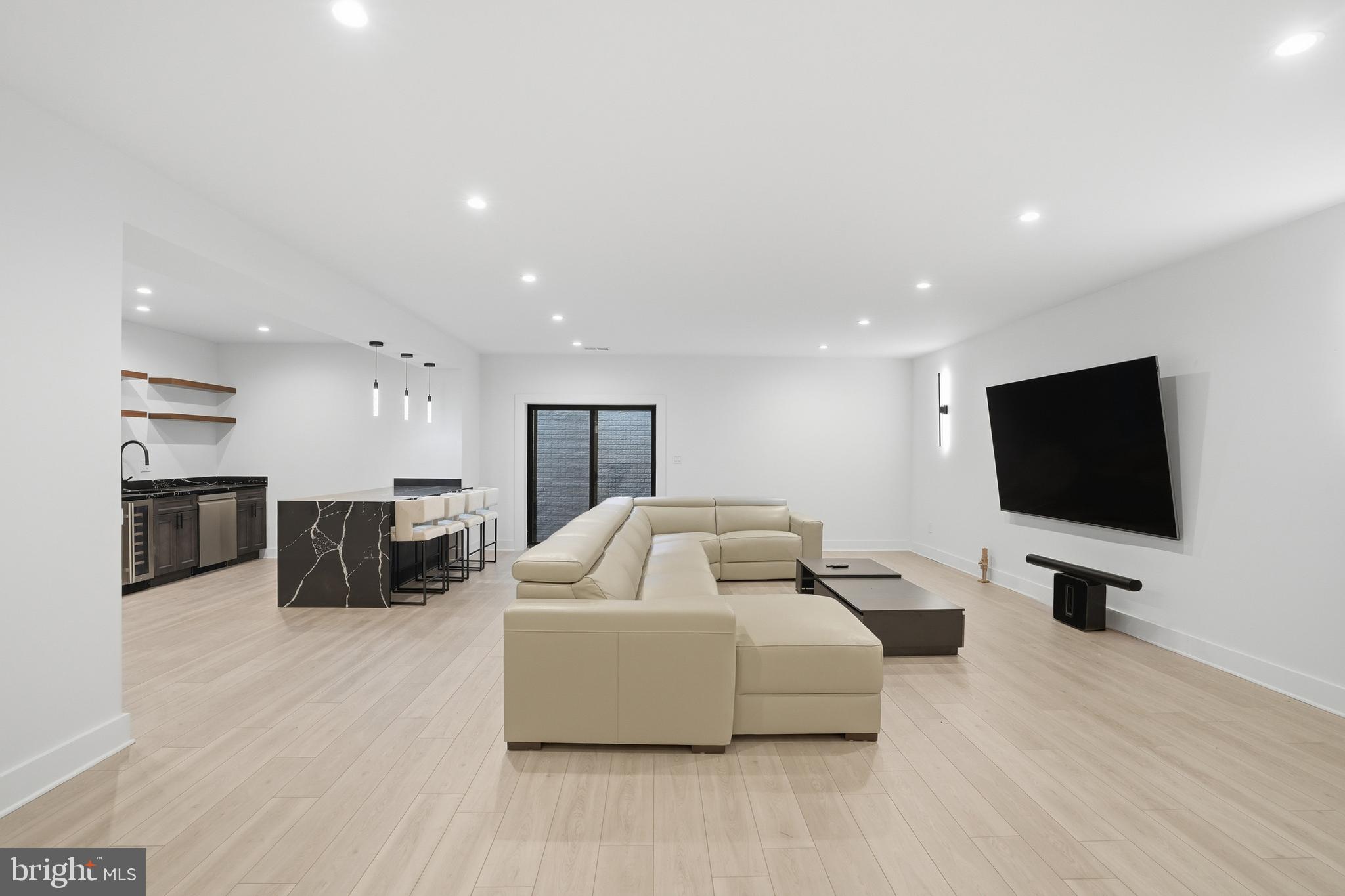 BROOKHAVEN - Residential