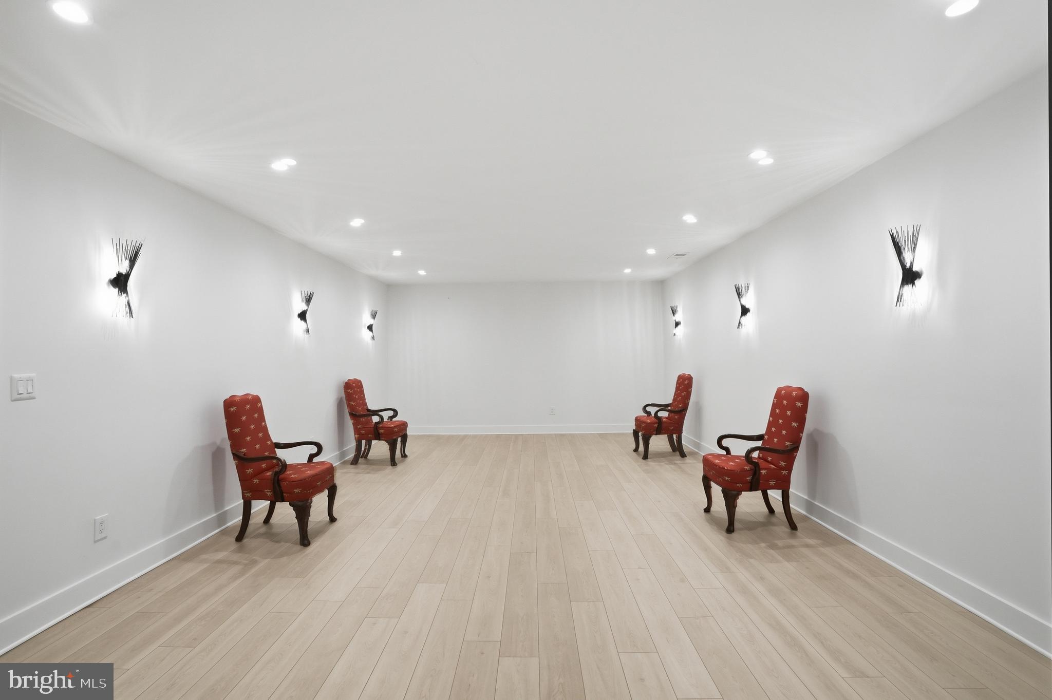 BROOKHAVEN - Residential