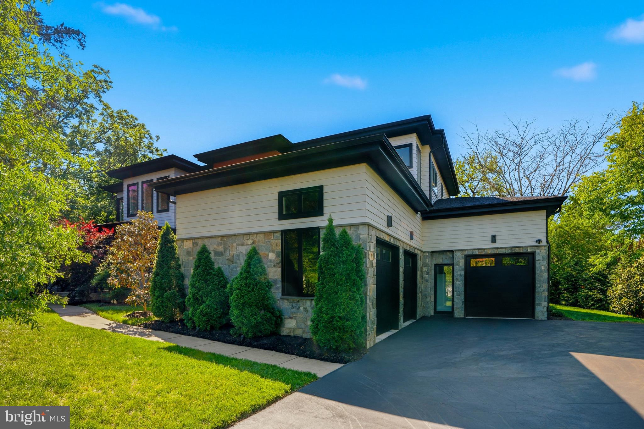 BROOKHAVEN - Residential