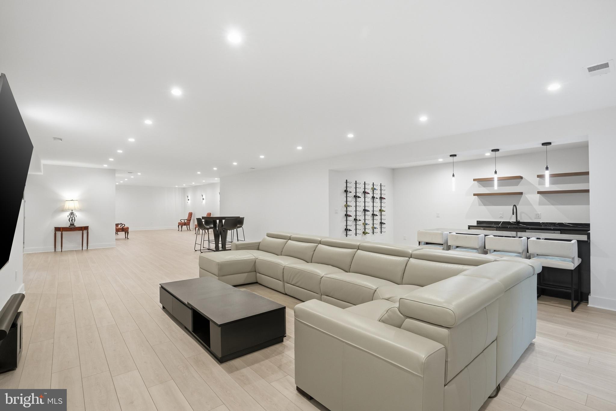 BROOKHAVEN - Residential