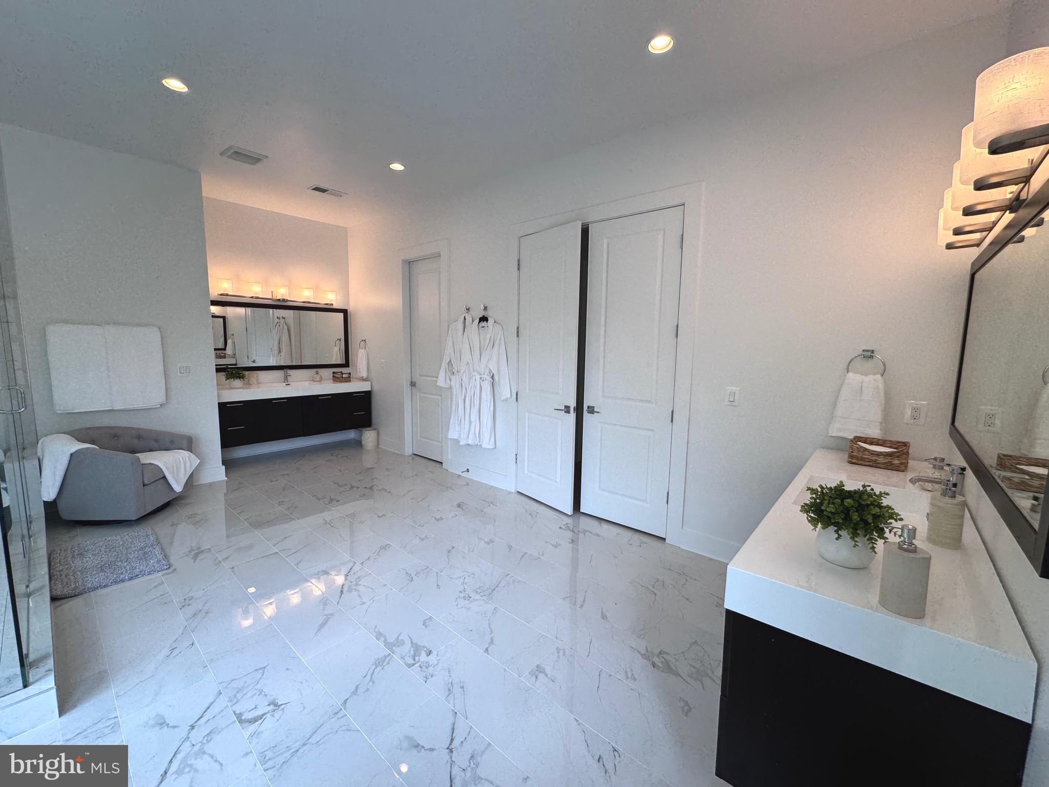 BROOKHAVEN - Residential