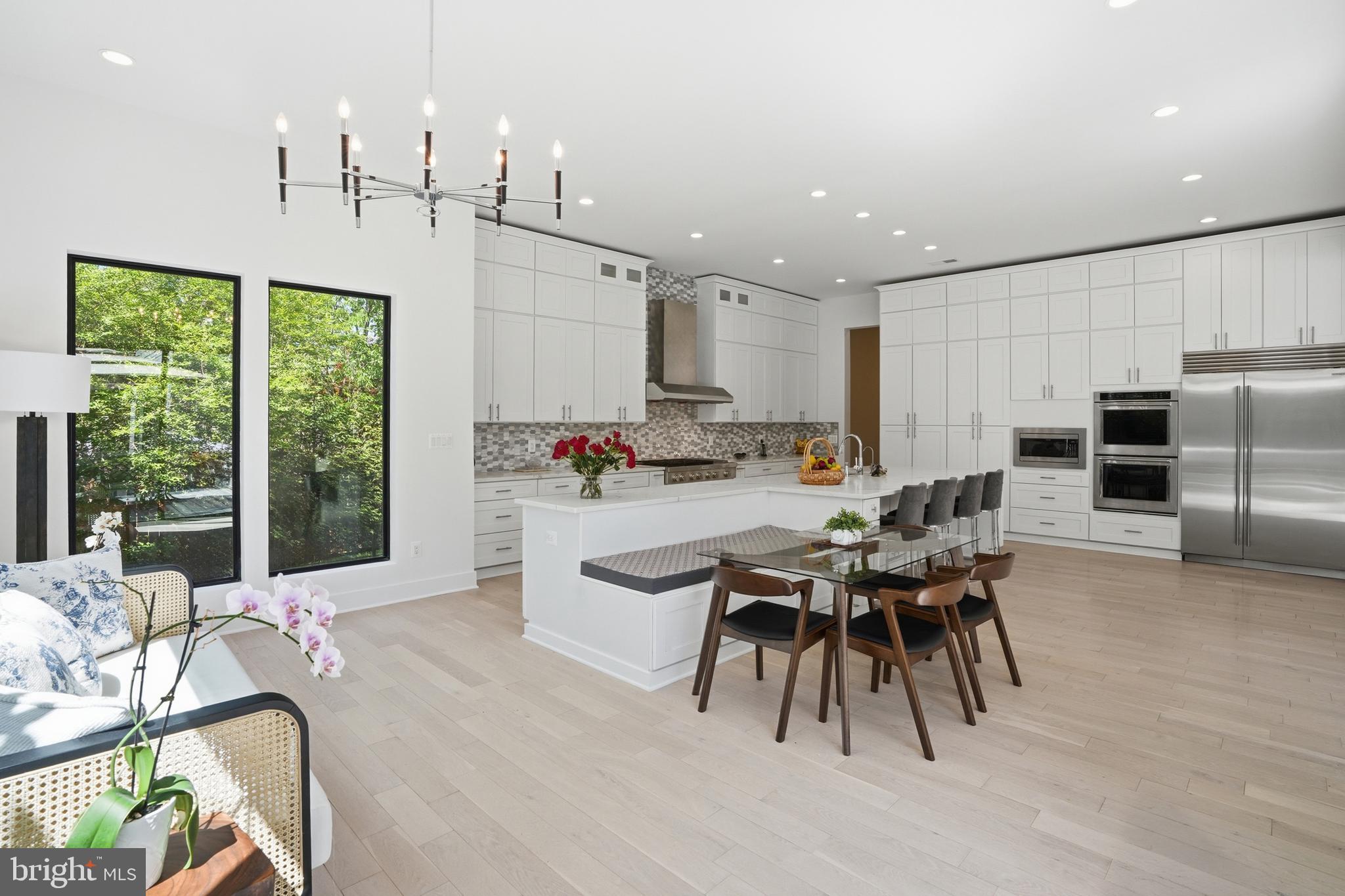 BROOKHAVEN - Residential