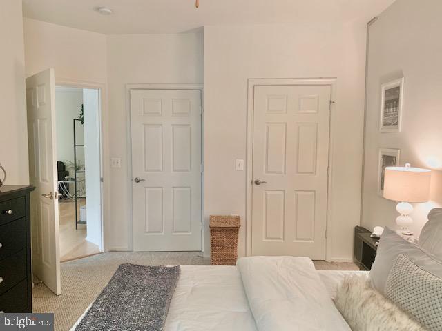 WHITE FLINT STATION - Residential