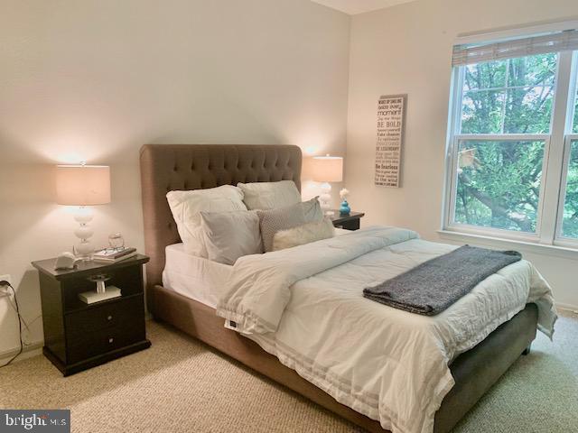 WHITE FLINT STATION - Residential